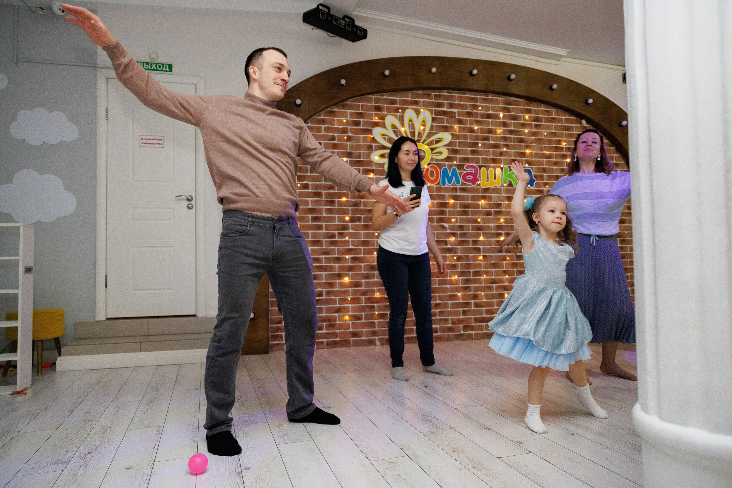 Детский день рождения в студии «Ромашка» в Оренбурге — Трансформеры