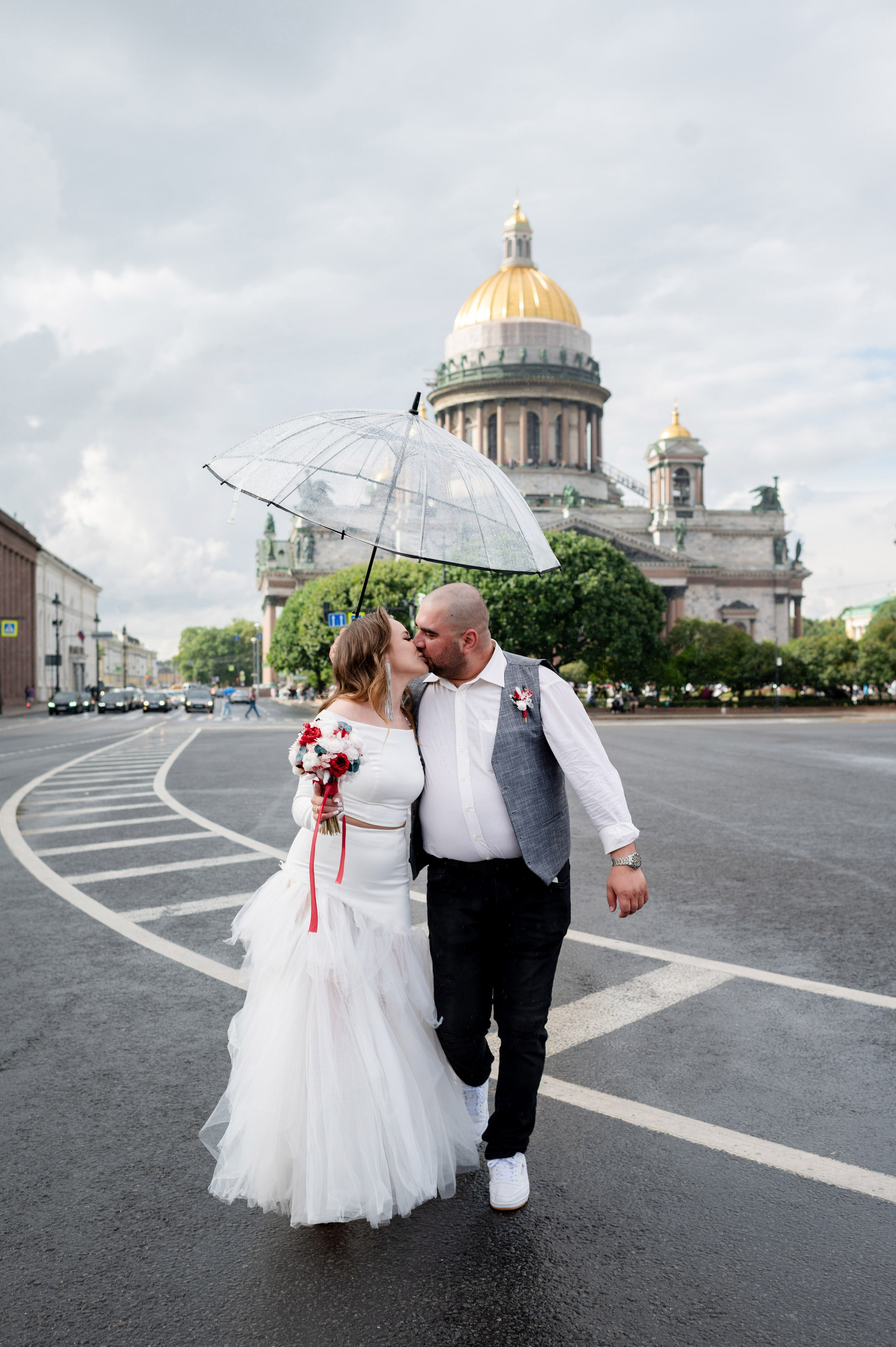 Экстравагантная свадебная фотосессия Светланы и Славы по нетрадиционным и оригинальным местам для свадебной прогулки в Санкт-Петербурге. Портретный, семейный и свадебный фотограф в Санкт-Петербурге и в Пушкине Ширяев Денис