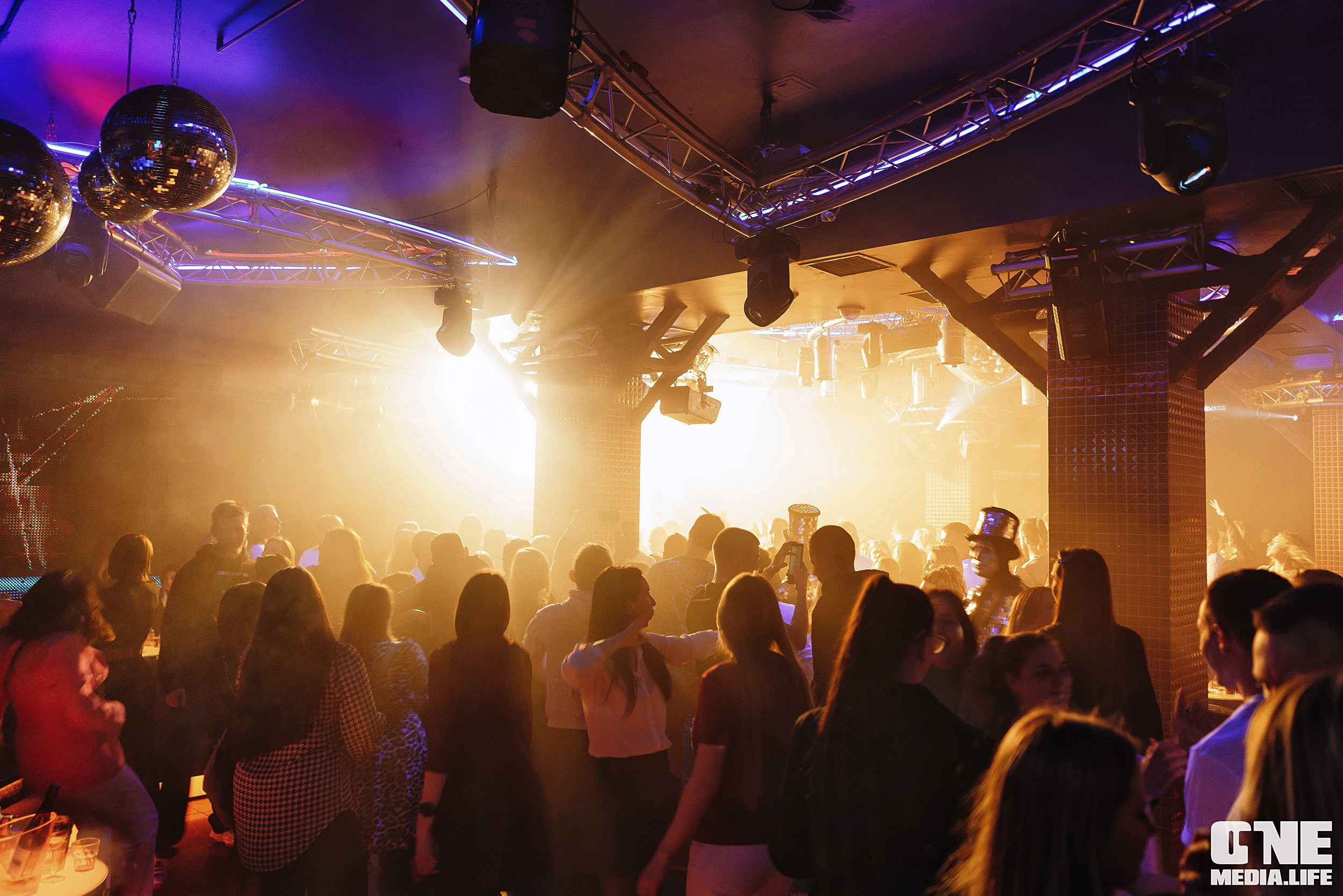 Фоторепортаж из РК Планета. One Media Life: фоторепортажи, фотоотчеты с мероприятий и заведений