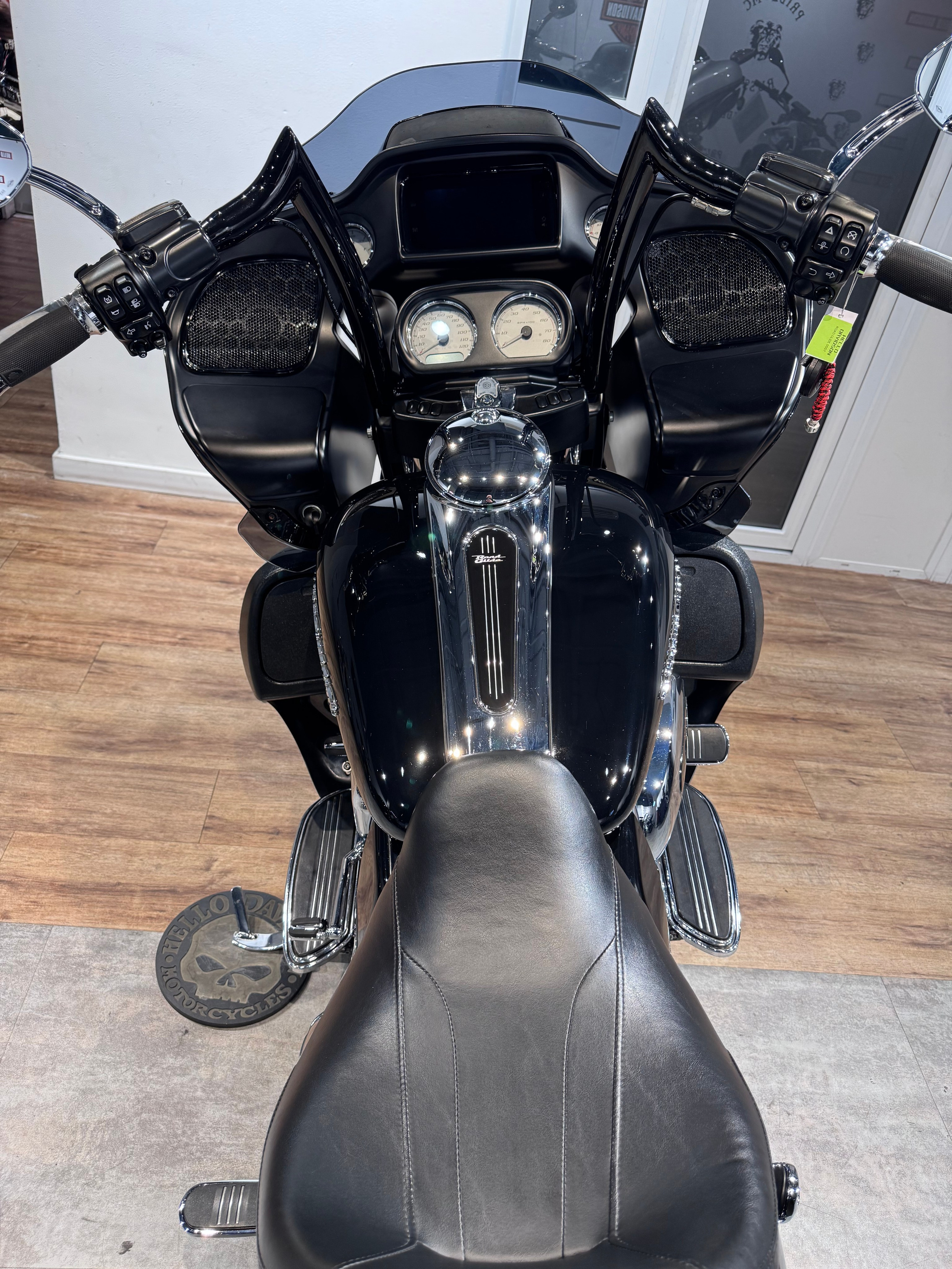 2020 Road Glide F47 Arlen Ness. Hello Davidson, Москва. Только хорошие мотоциклы…