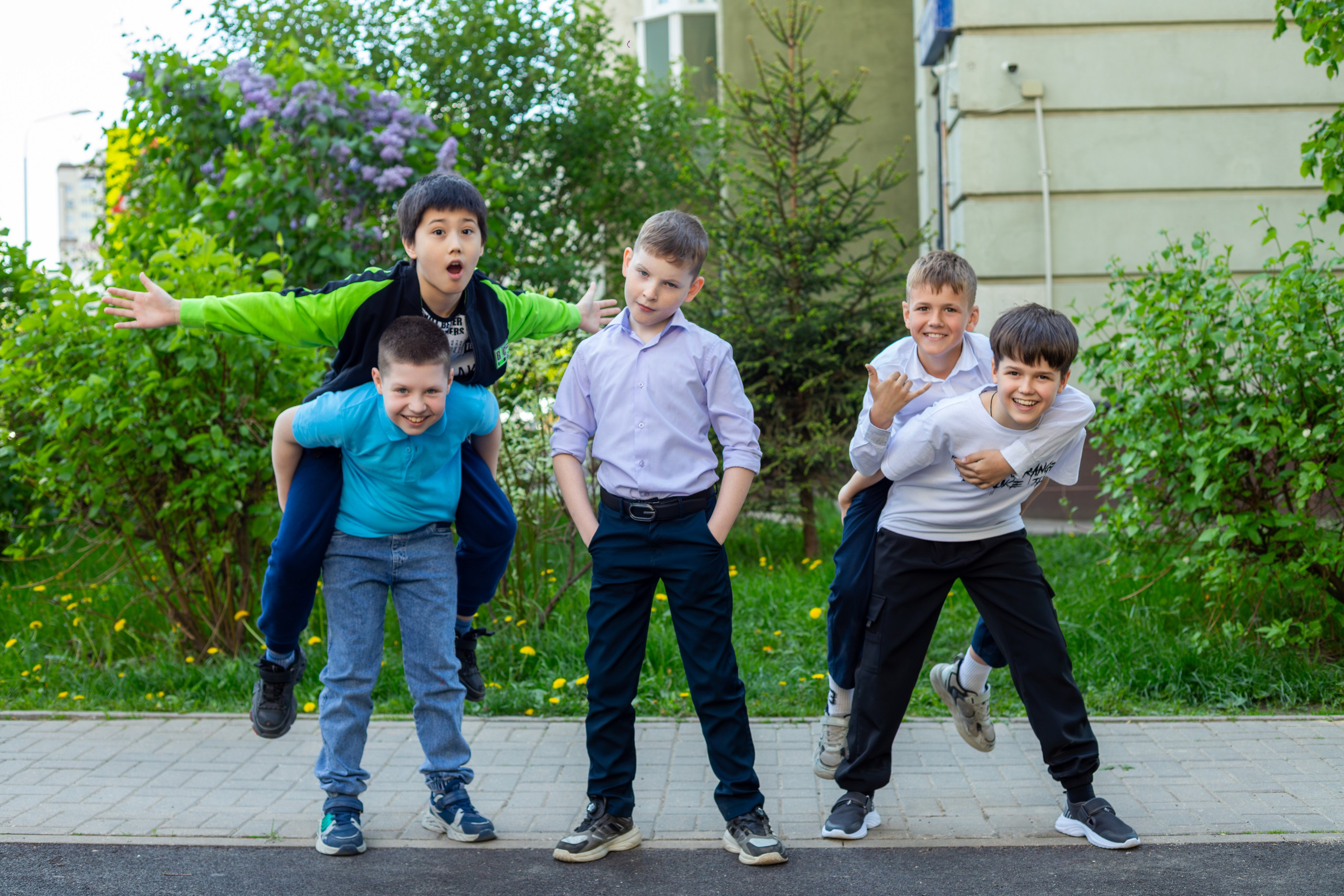 Акции от фотостудии Вышка. Выпускной альбом в Москве и Домодедово Вышка Школьный фотограф