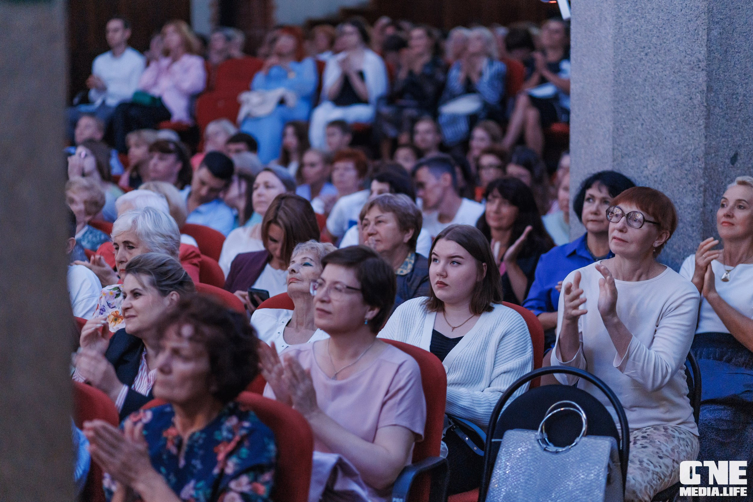Фоторепортаж из Калининградской филармонии. One Media Life: фоторепортажи, фотоотчеты с мероприятий и заведений