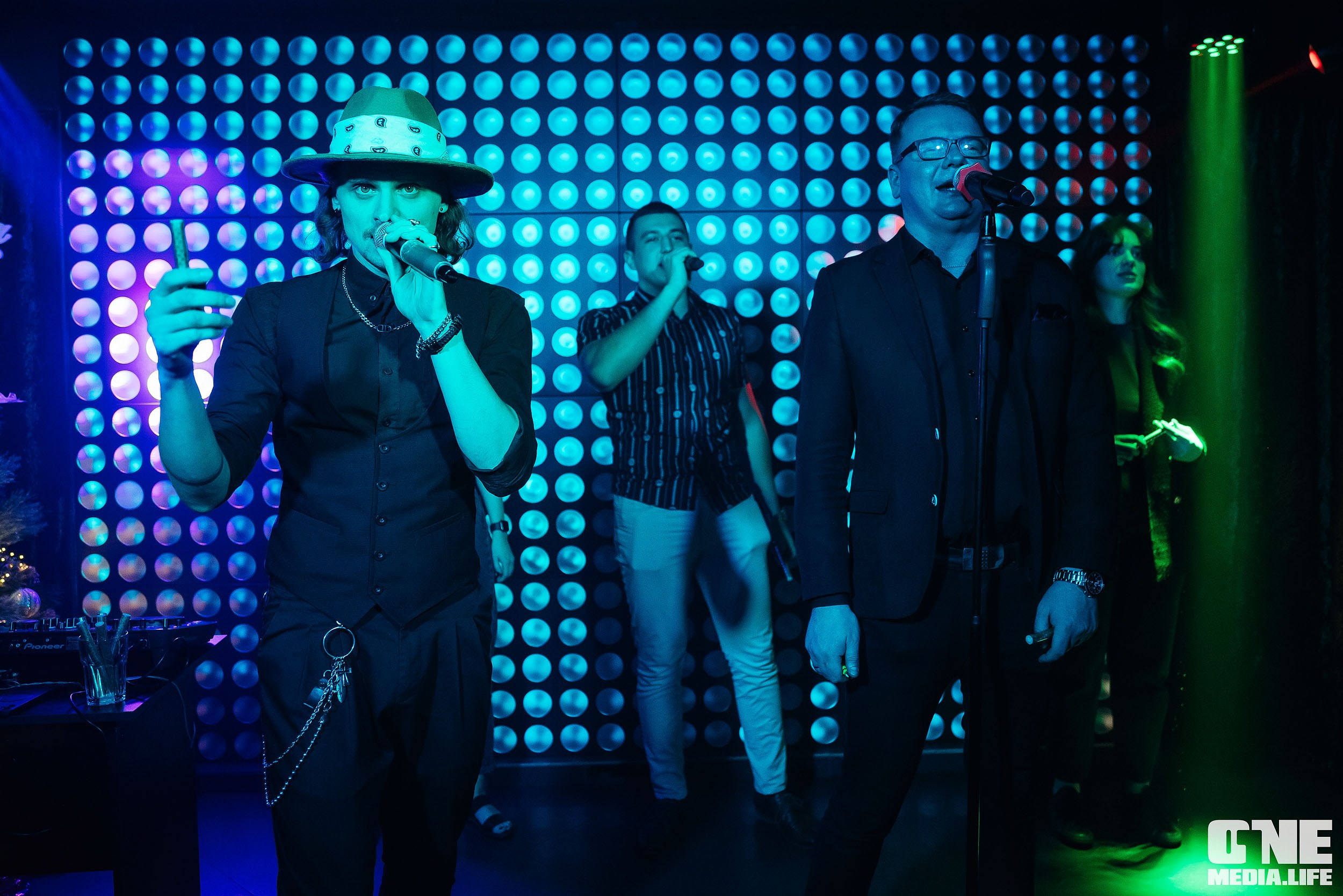 Фоторепортаж из караоке-клуба Эйфория. One Media Life: фоторепортажи, фотоотчеты с мероприятий и заведений