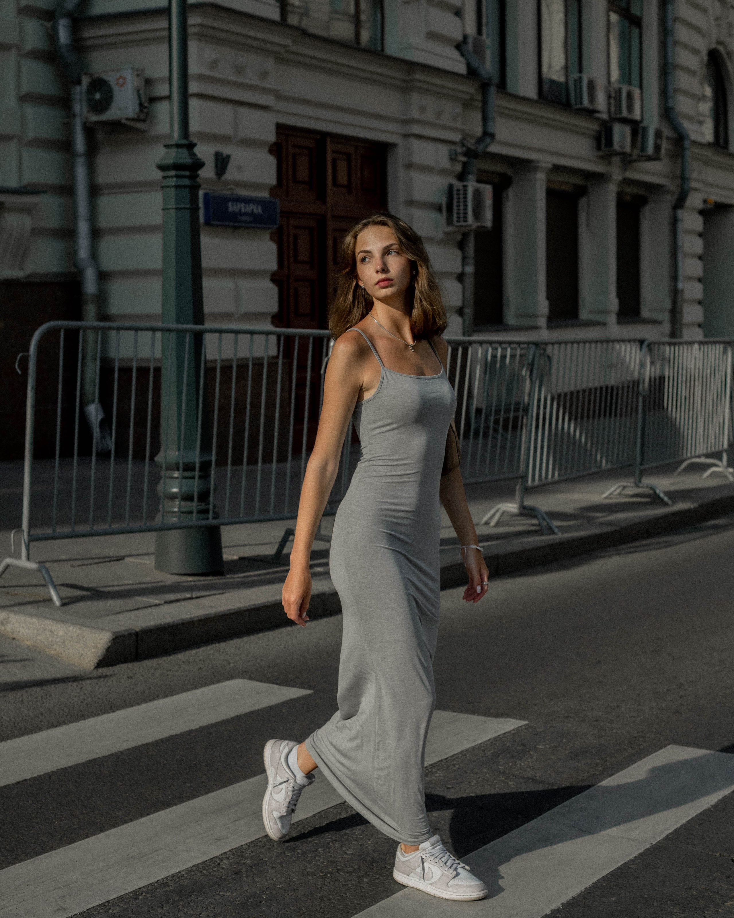 Аня. Женский фотограф. Создатель украшений ручной работы. Модель
