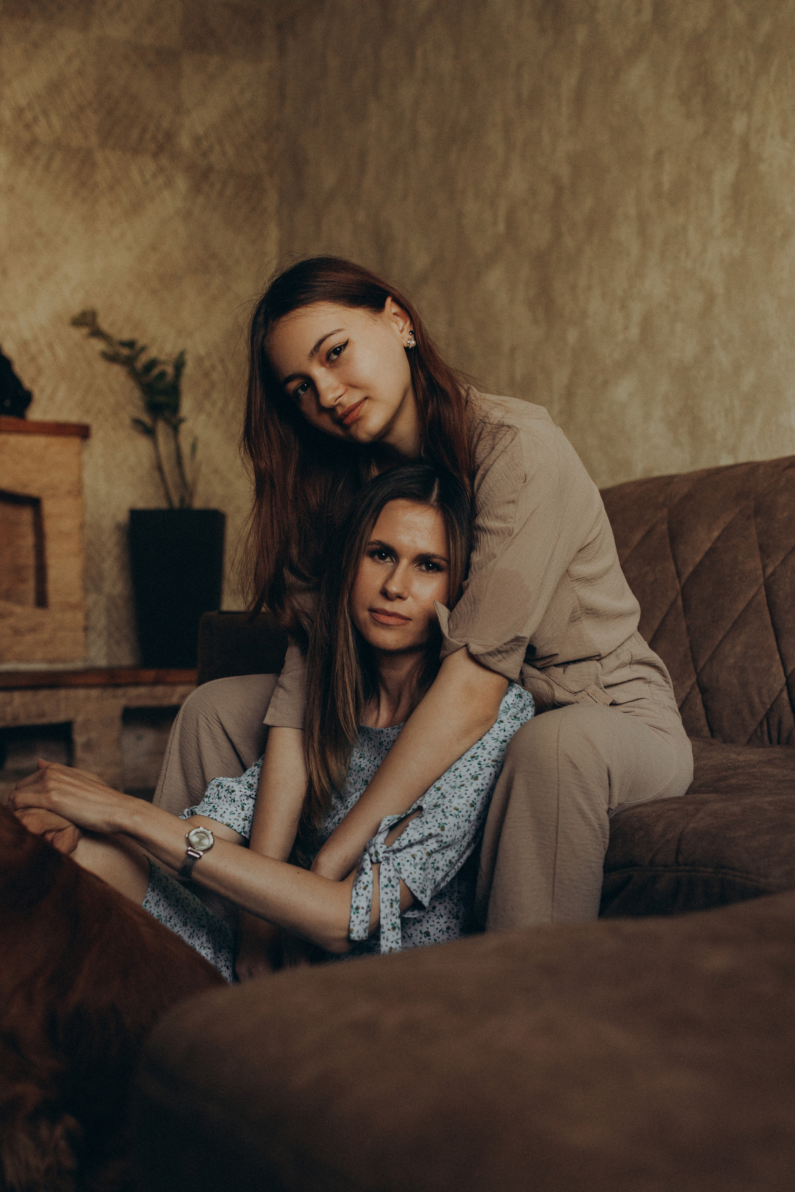 Домашняя съемка Аня и Кира. Фотограф новорожденных, детей и беременности г. Волгодонск Дарья Илькова