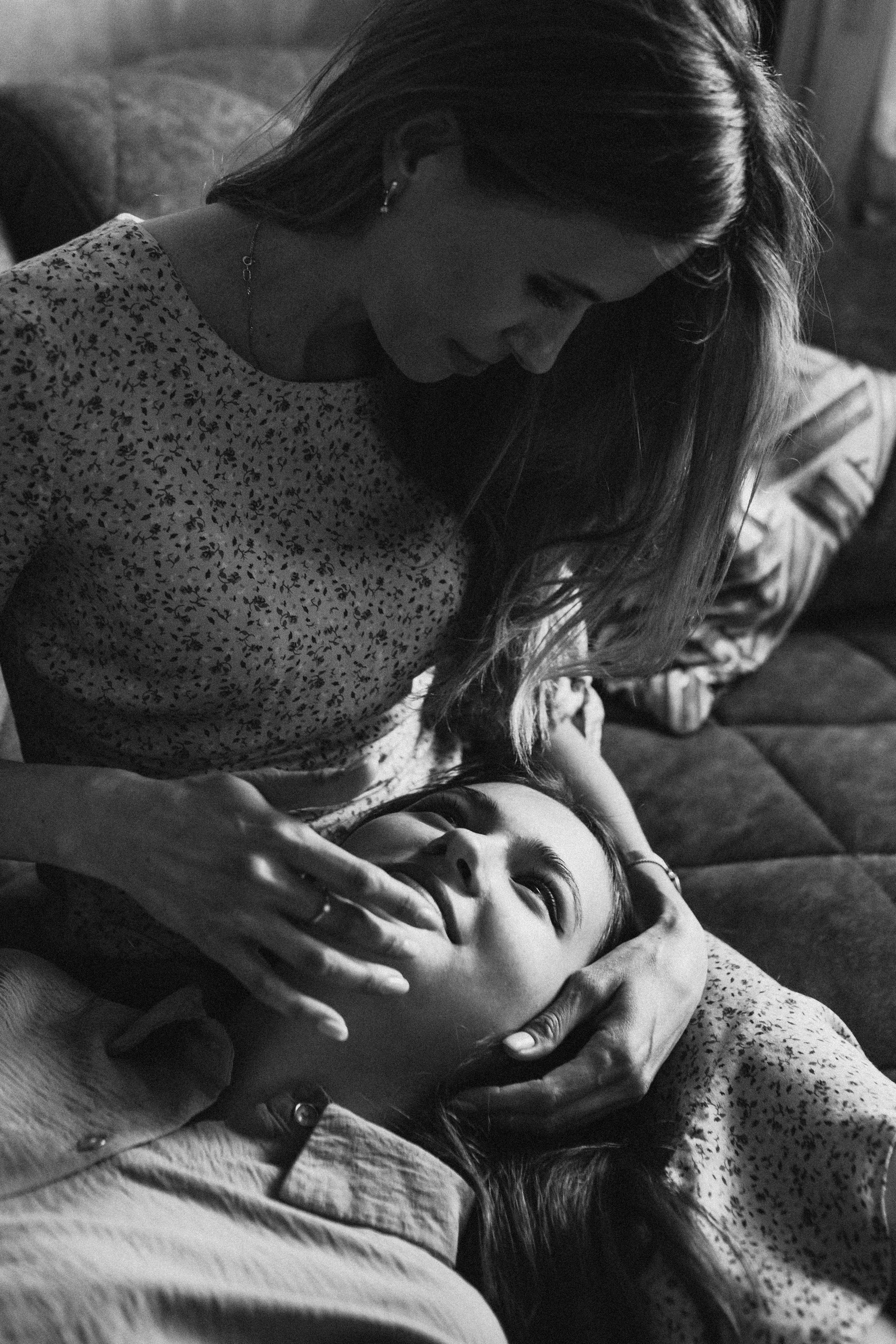 Домашняя съемка Аня и Кира. Фотограф новорожденных, детей и беременности г. Волгодонск Дарья Илькова