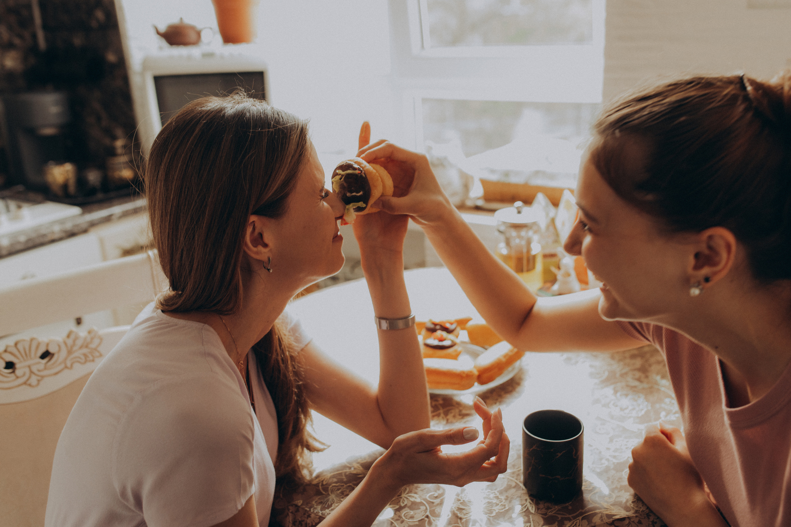 Домашняя съемка Аня и Кира. Фотограф новорожденных, детей и беременности г. Волгодонск Дарья Илькова
