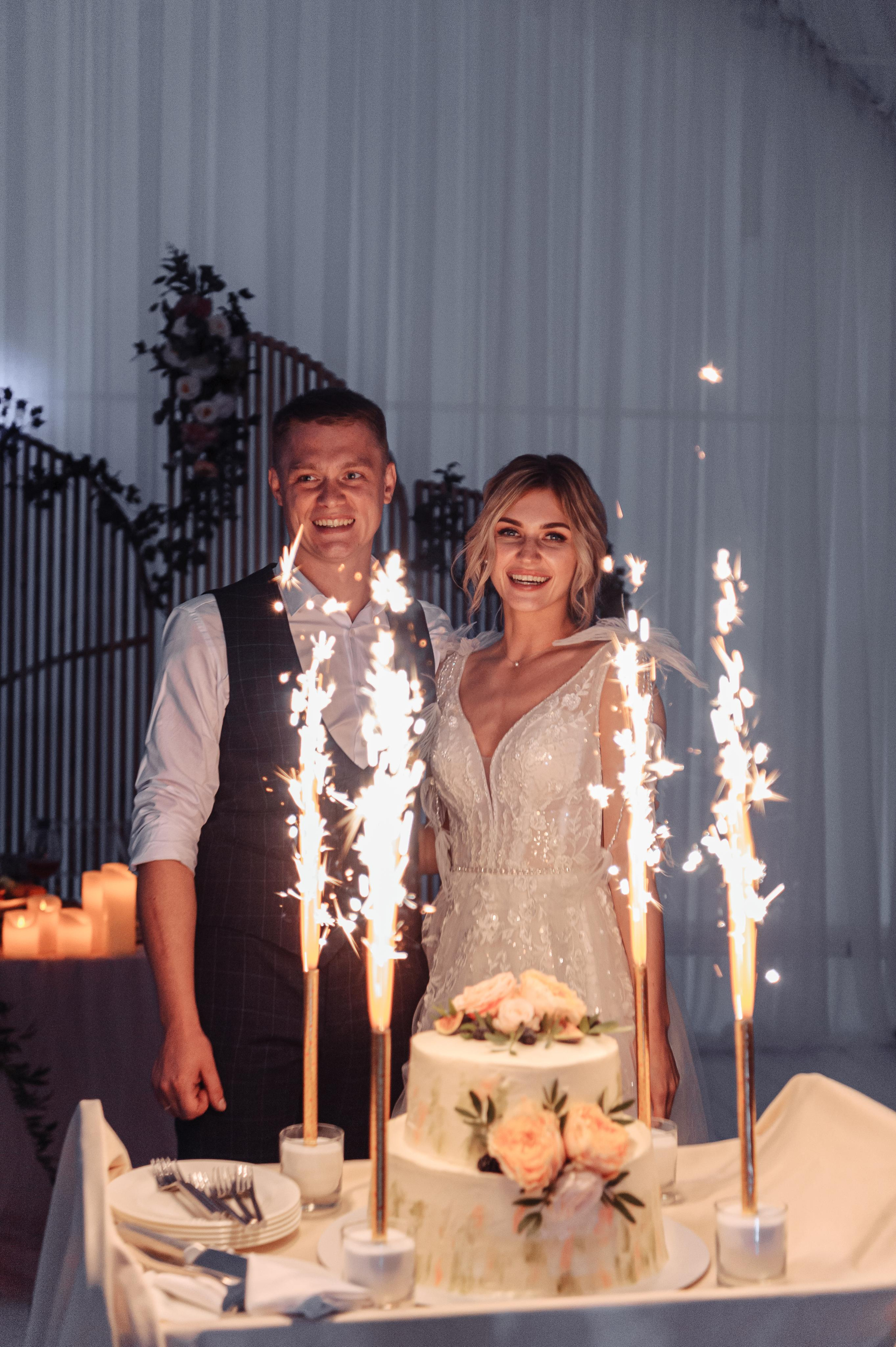 Свадебная фотосессия стоимость. Свадебный фотограф в Москве Ульяна Вишнякова