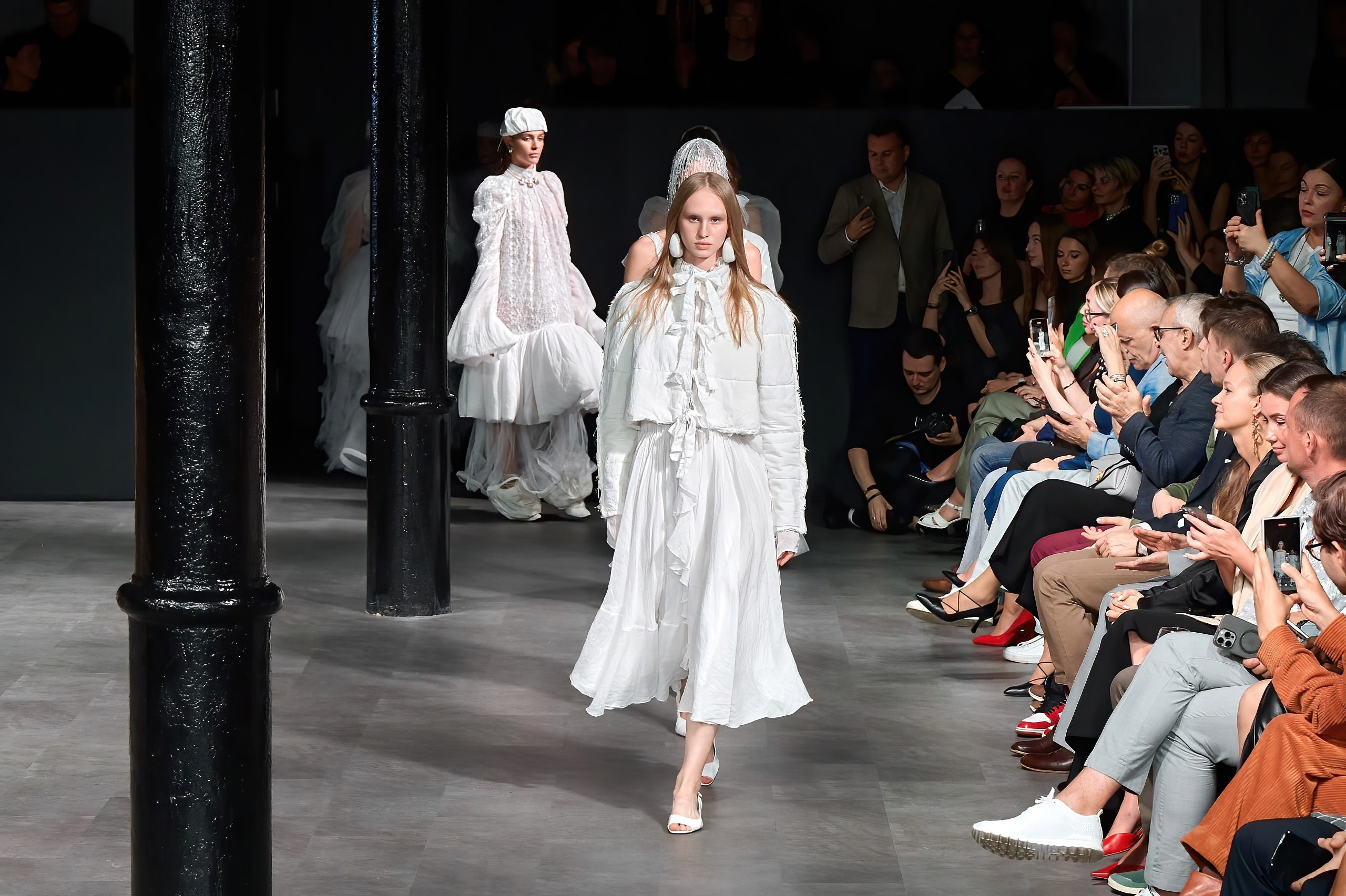 GAPANOVICH. Показ в рамках UF Lab (U'Fashion), Екатеринбург. Дима Бабушкин. Фотограф. Подиум. Репортаж. Творчество. Дорого