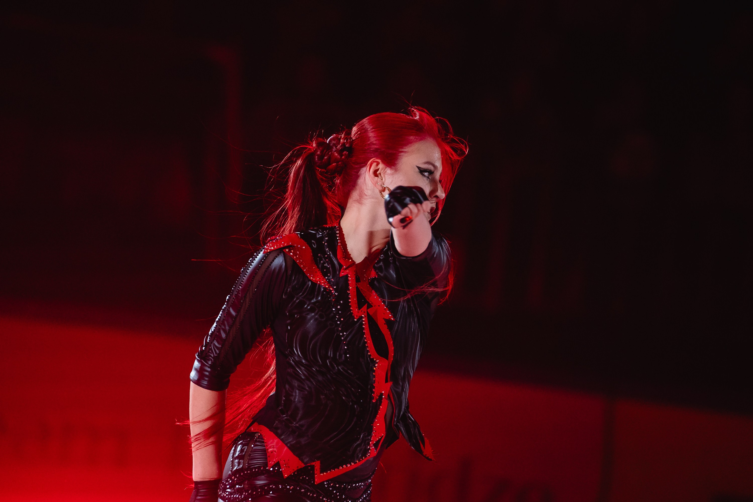 Шоу «Чемпионы на льду» в Новосибирске. Воробьева Ксения — Спортивный и танцевальный фотограф Новосибирск