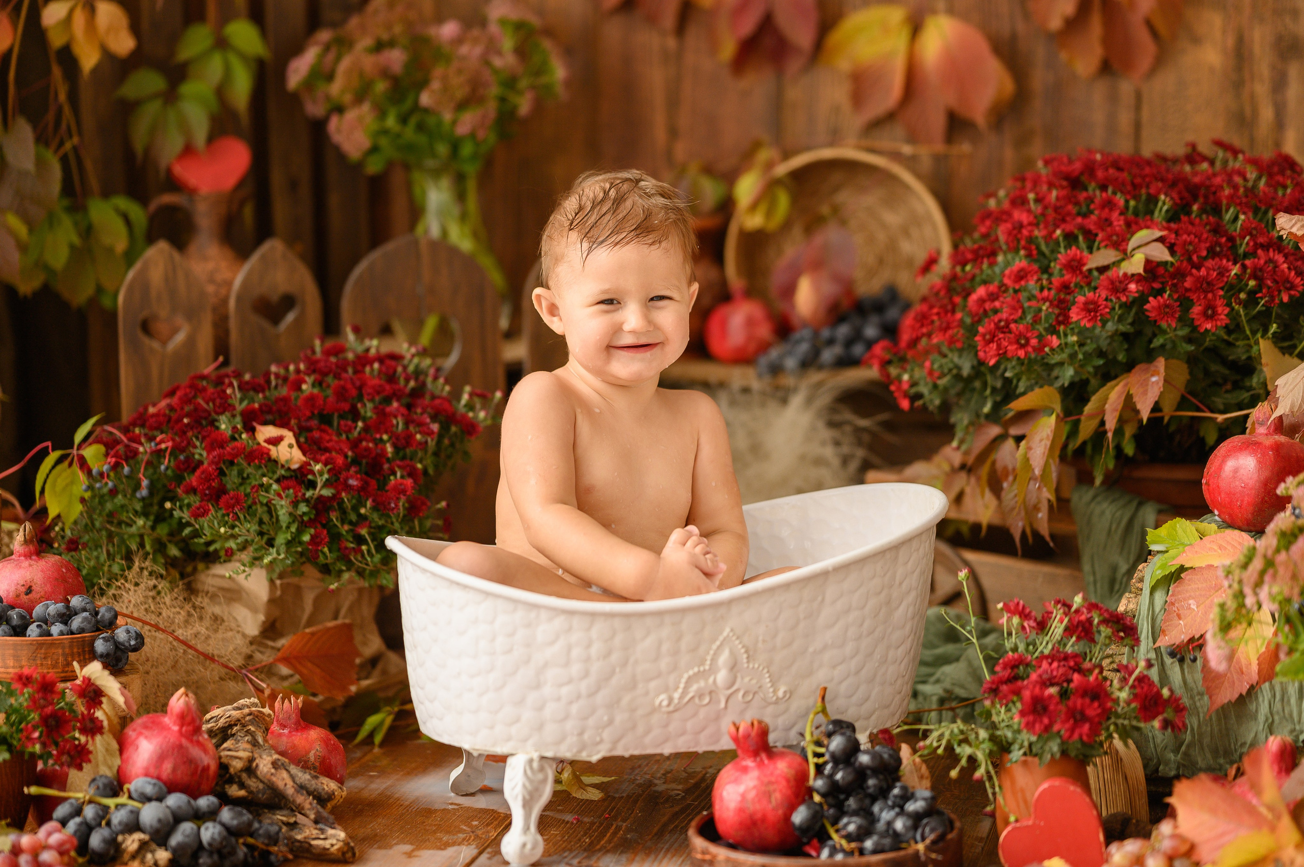 Коля и гранаты-виноград. Детский и семейный фотограф Ирина Гладких