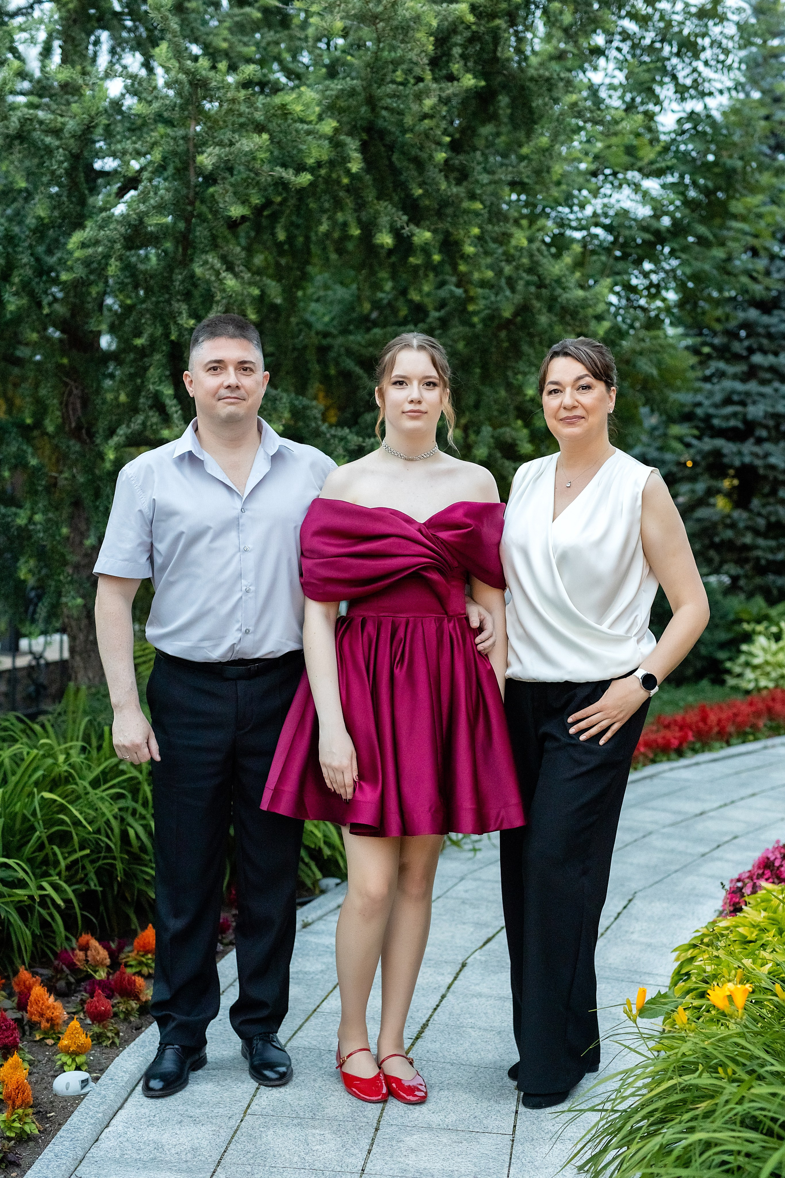 Выпускной. Школа 22, 11 класс. Стильный выпускной альбом Владивосток фотограф Вероника Мигачева