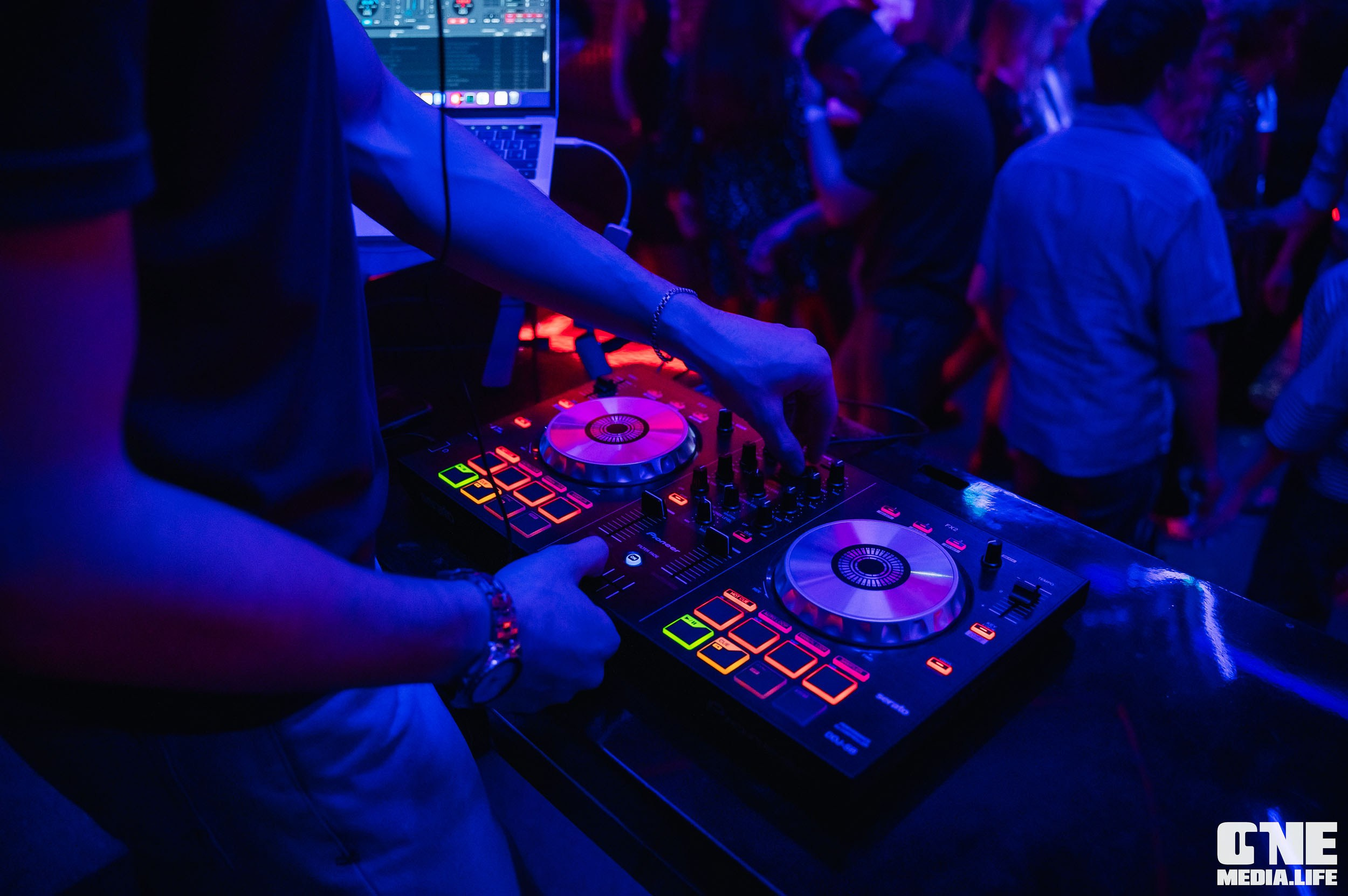 Фотоотчет из РК Планета. One Media Life: фоторепортажи, фотоотчеты с мероприятий и заведений