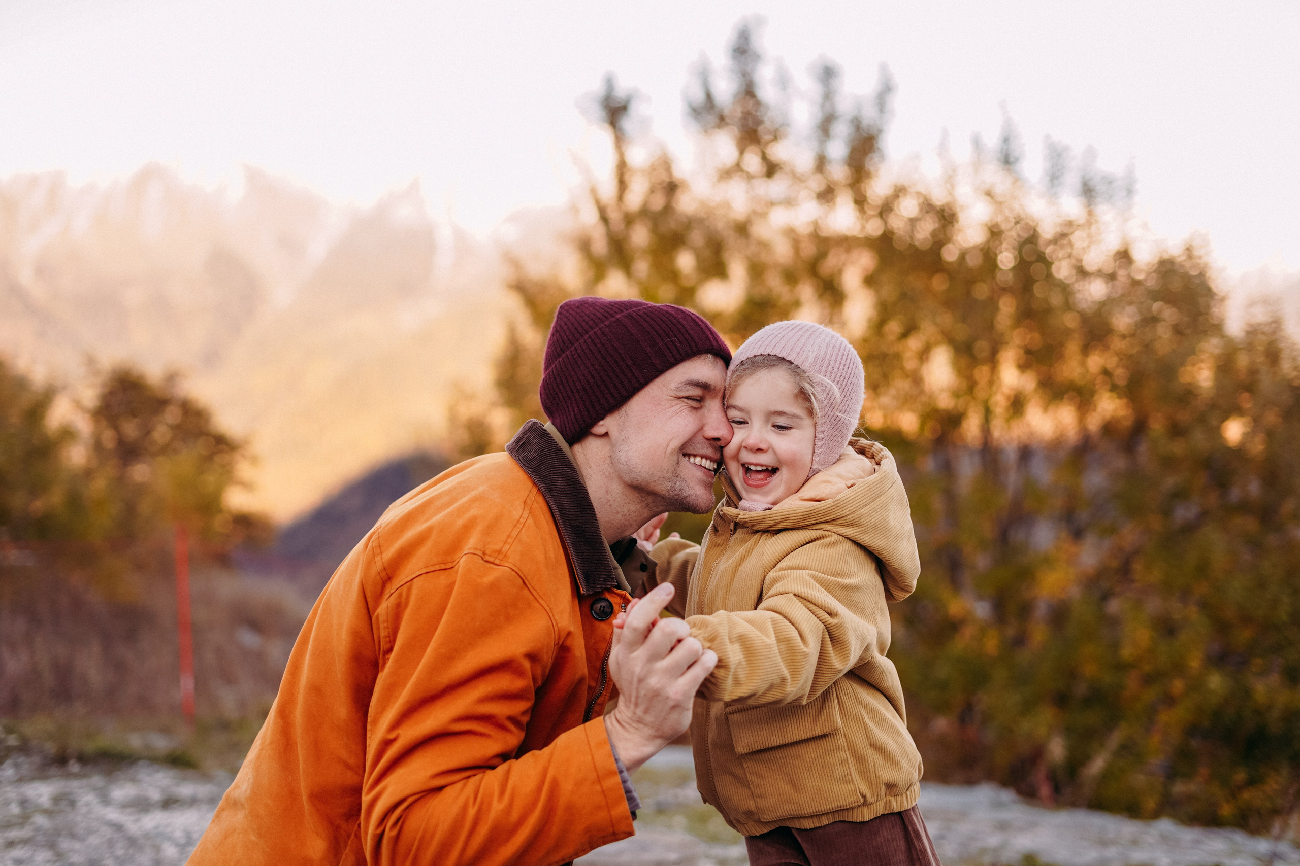 Алексей, Анна и Валентина в Горной Олимпийской деревне. Фотограф в Сочи и Абхазии | Фототуры | September Air