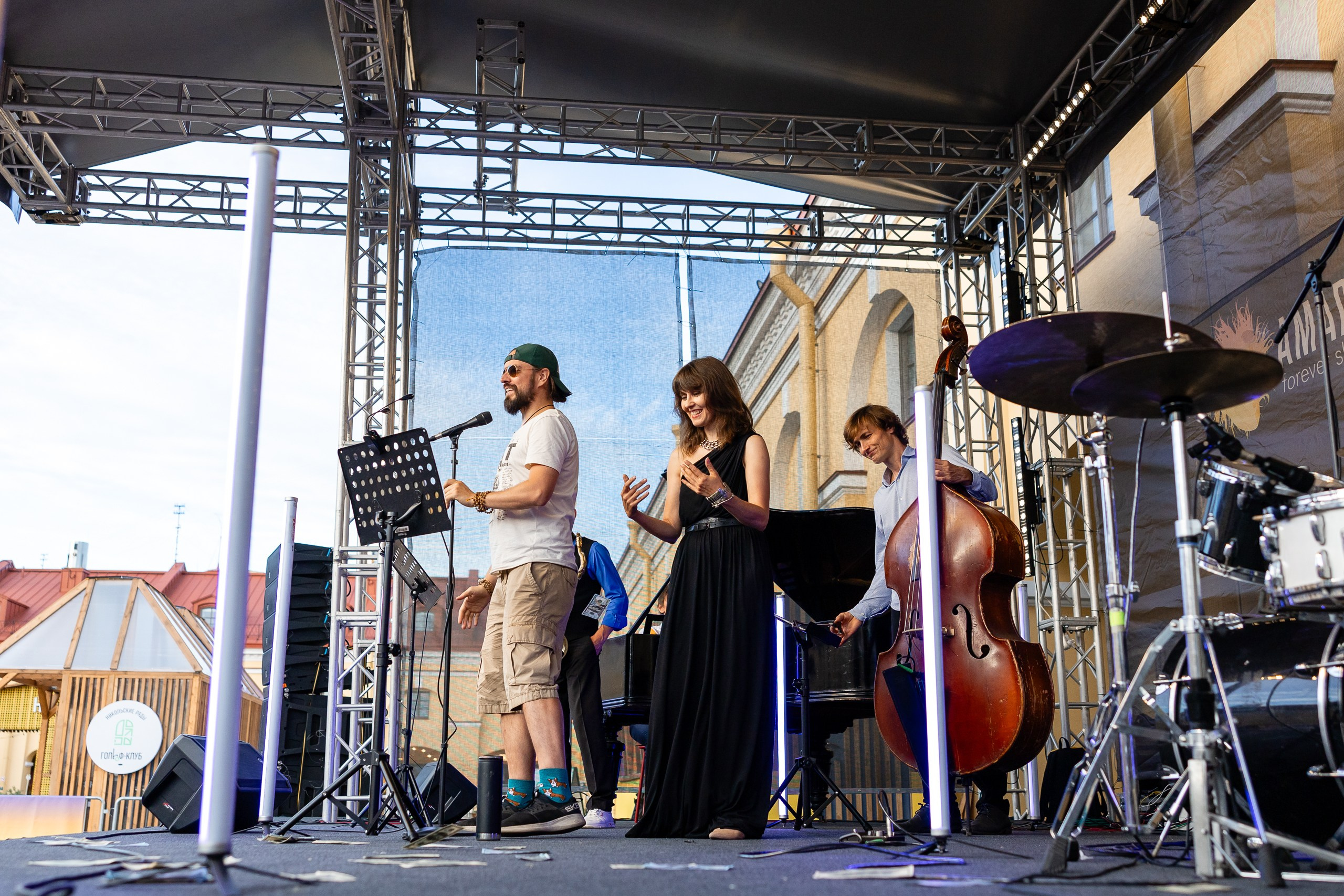 JAZZ под небом в Никольских рядах от AMADEUS. Репортажная съемка. Фотограф в Санкт-Петербурге — Сергей Петров