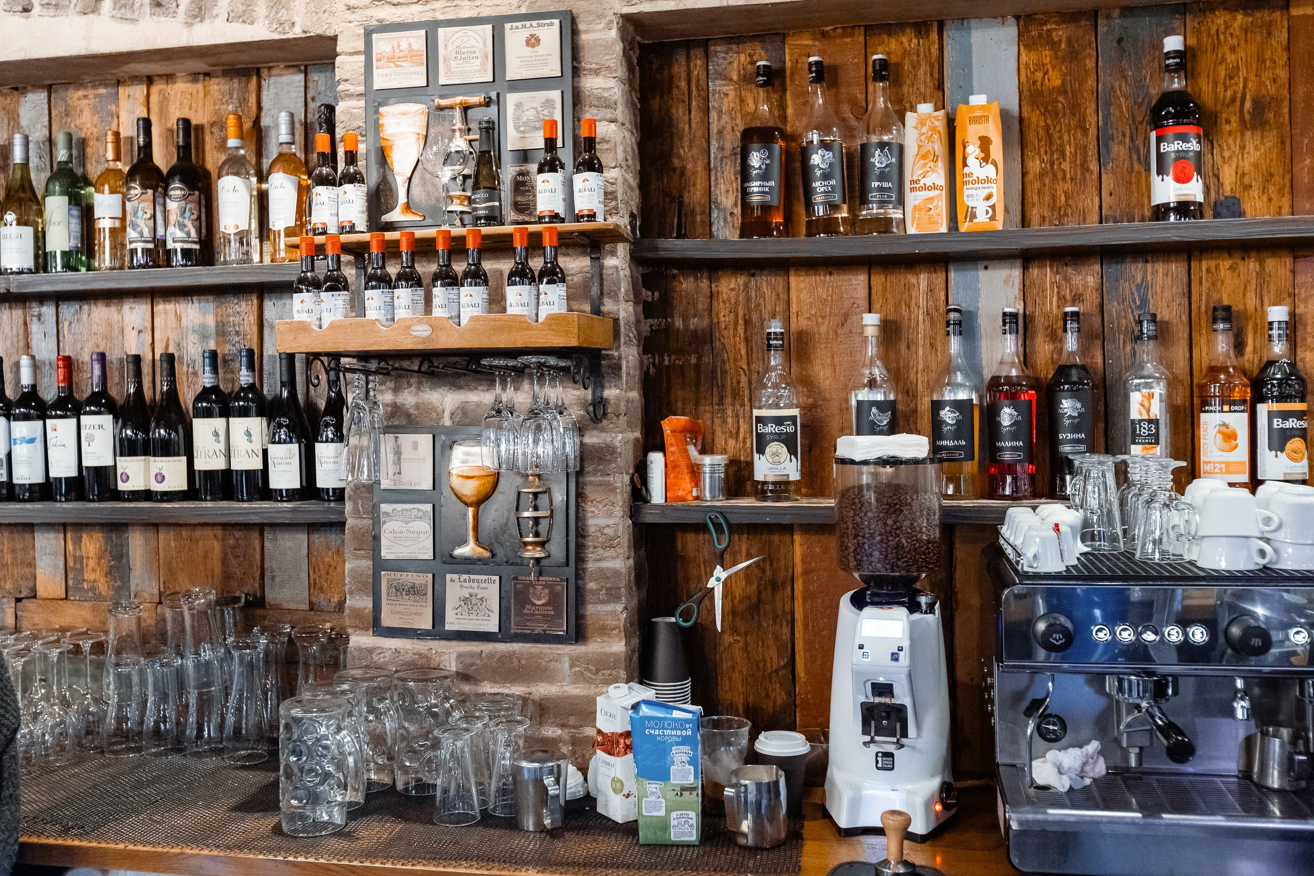 Фото с репортажной съемки квиза ЛИГА ИНДИГО. Фотограф в Санкт-Петербурге — Сергей Петров