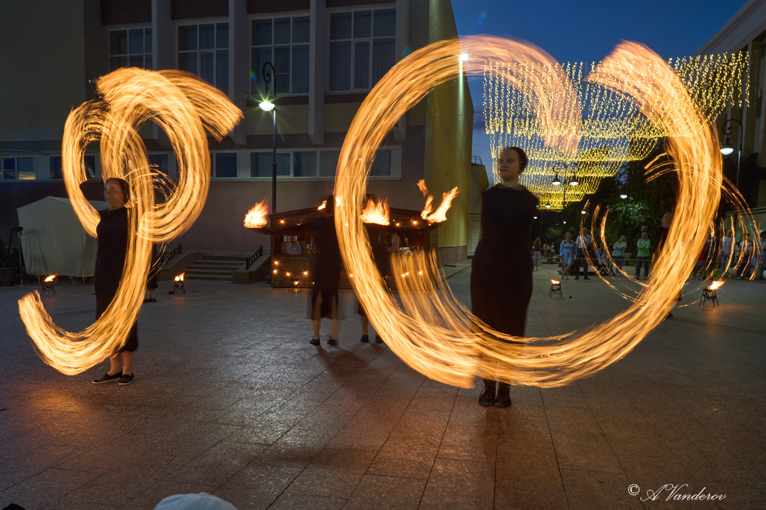 Огненное шоу день города Омск. Фотограф Омск | Александр Вандеров