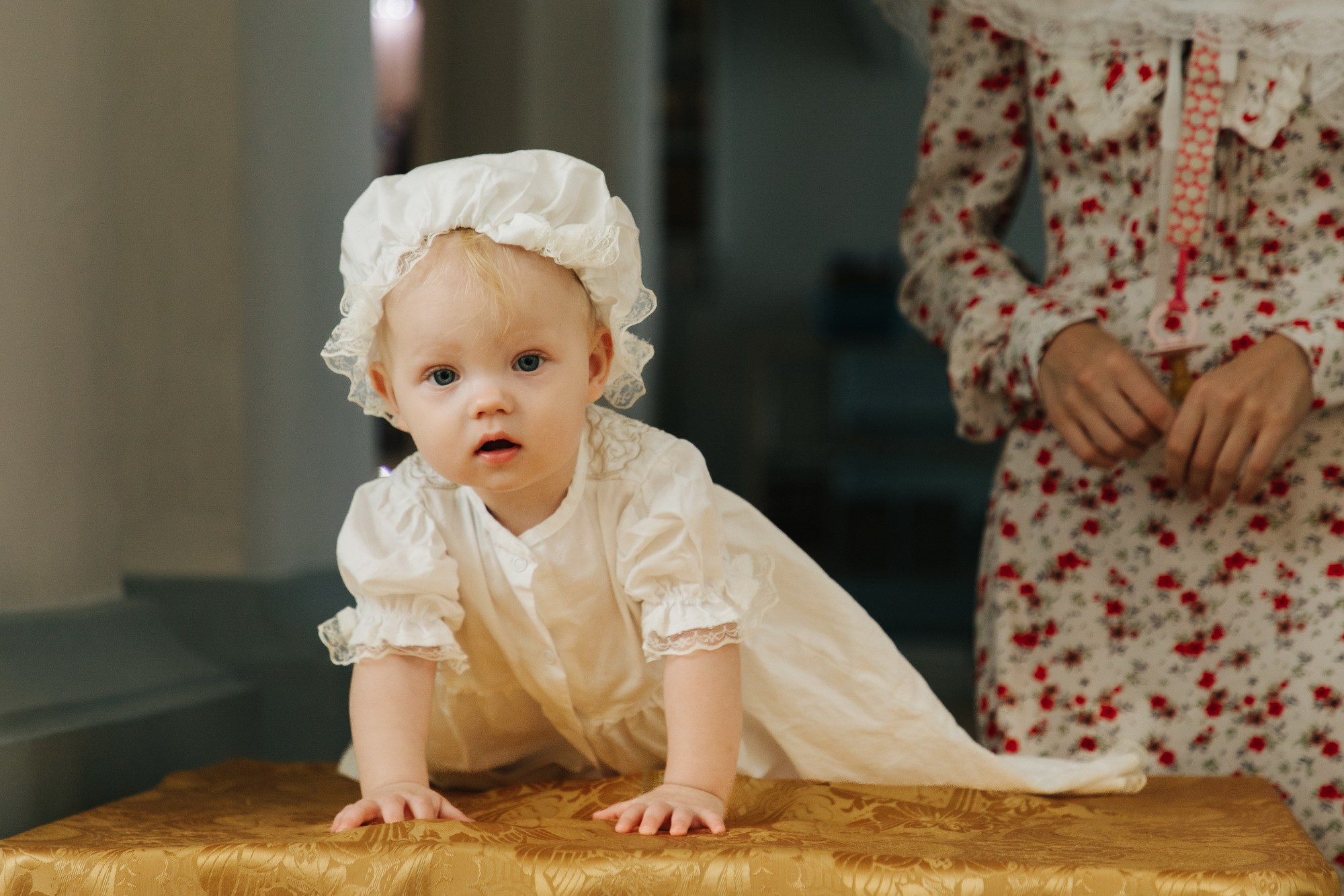Крещение ребенка Церковь Трёх Святителей СПб. Фотограф крещение венчание в Петербурге! Помогает подобрать храм и посоветовал душевного батюшку в СПб
