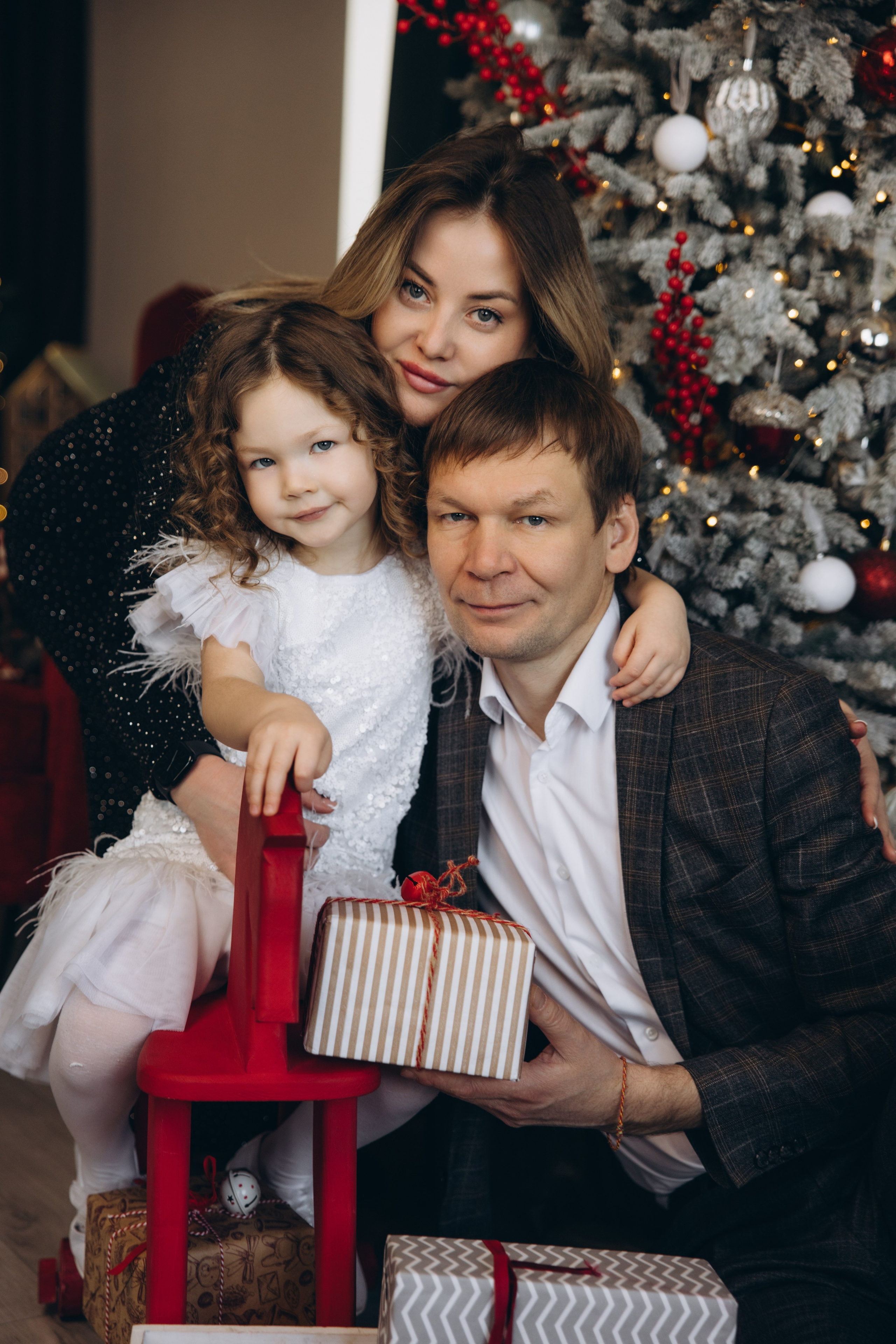 В фотостудии Луна. Свадебный, семейный фотограф в Иркутске Светлана Макаричева