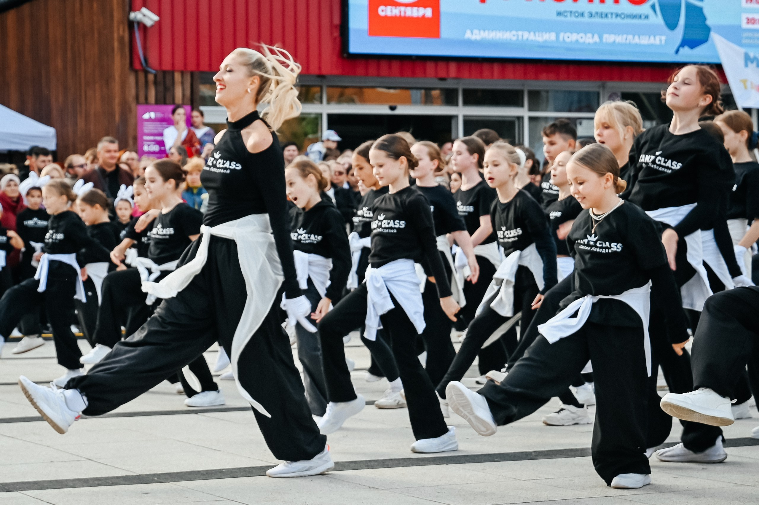 Новости о танцах во Фрязино Tanzclass Лилии Лебедевой. Tanzclass Лилии Лебедевой, Фрязино