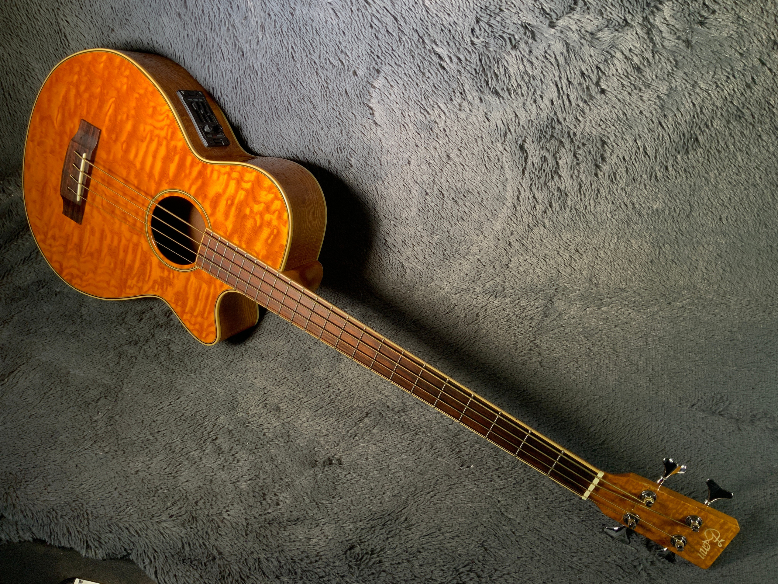 Zenn ZB22CE Hand Crafted Acoustic Bass by Classic Pro