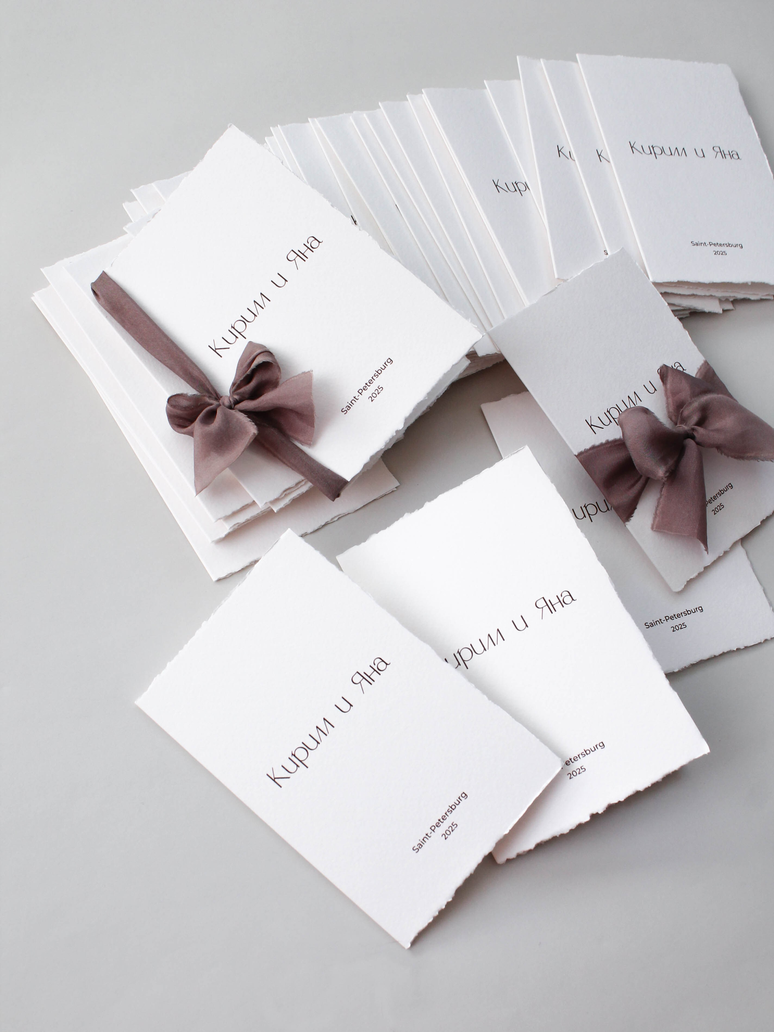 С «рваным краем"7 от 480 руб. Дизайнер полиграфии в Санкт-Петербурге. Заказать свадебные приглашения, подарочные сертификаты, полиграфию для бизнеса, шелковые ленты