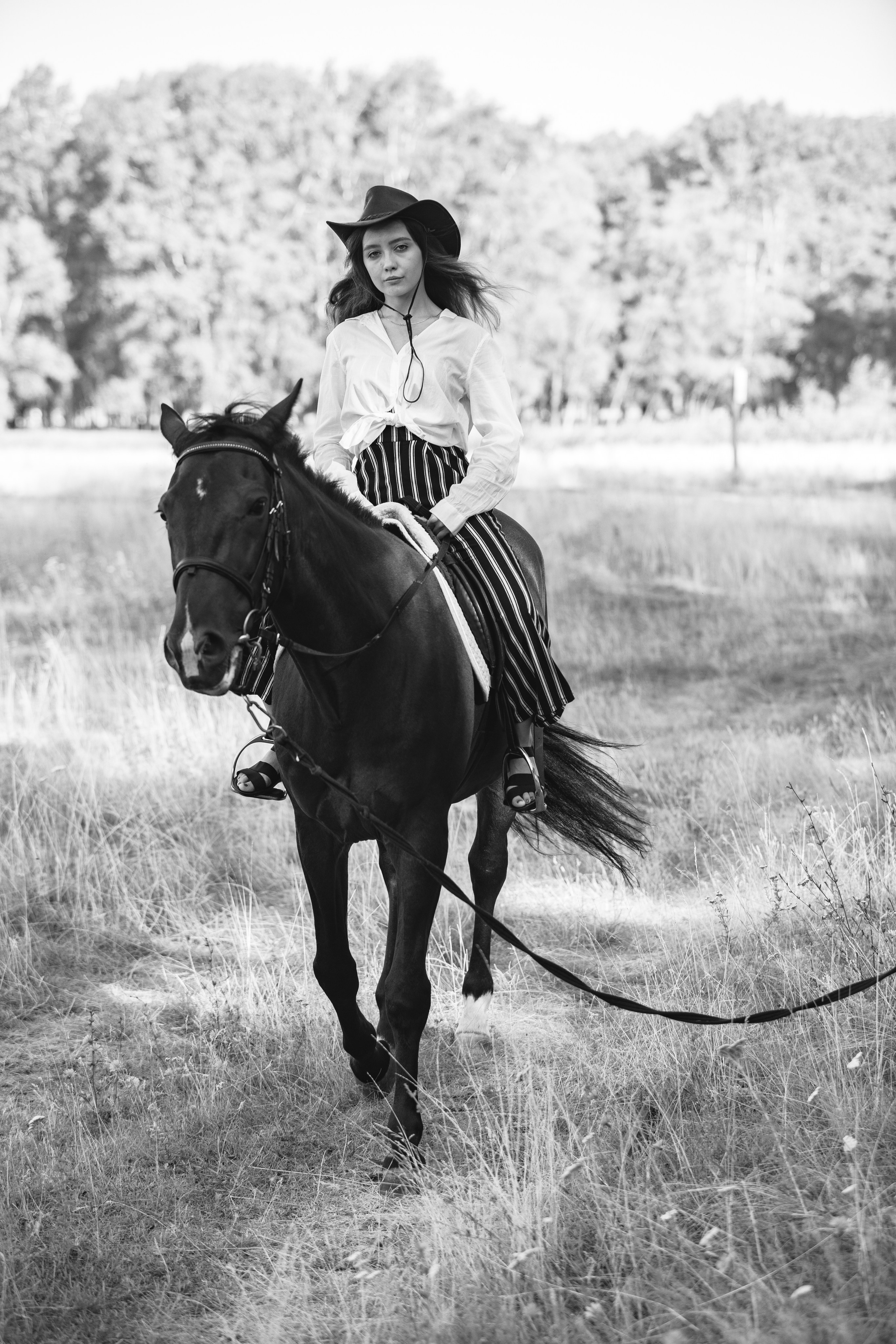 Фотосессия верхом. Фотограф на все случаи жизни: свадьбы, портреты, семейные и творческие съемки в Башкирии и городах региона