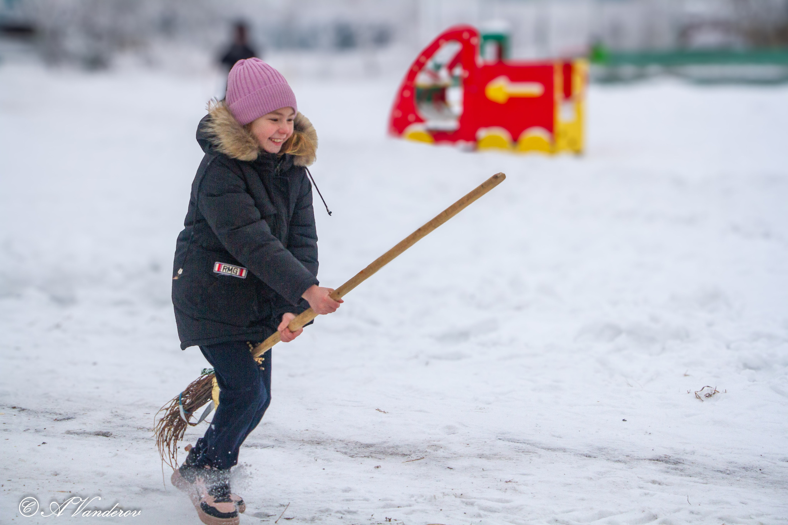 Праздник во дворе, ул. Осташковская-20. Фотограф Омск | Александр Вандеров