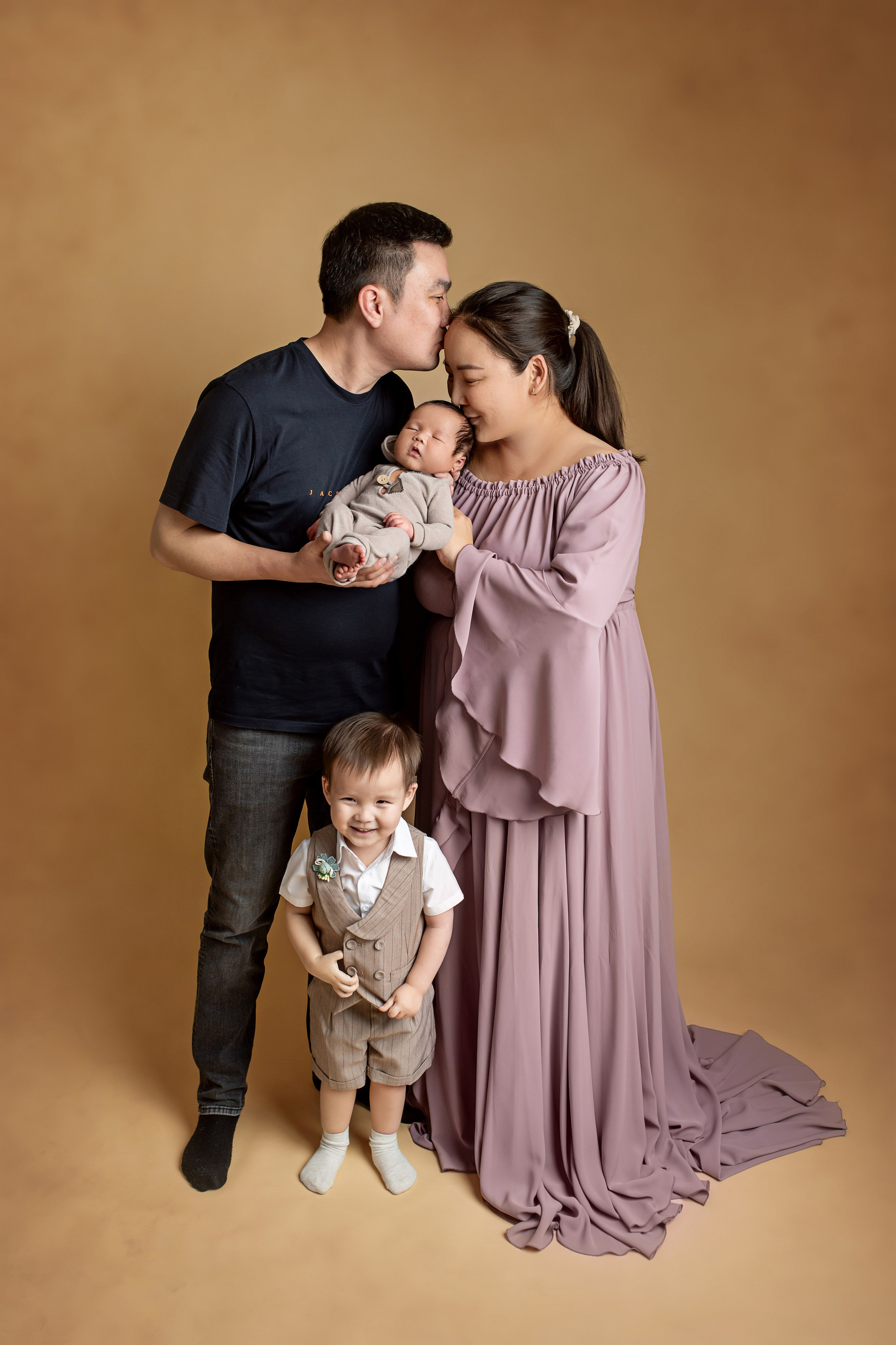 NEWBORN. Творческая команда Ульяшевы, свадебная и семейная фотография. Кахахста