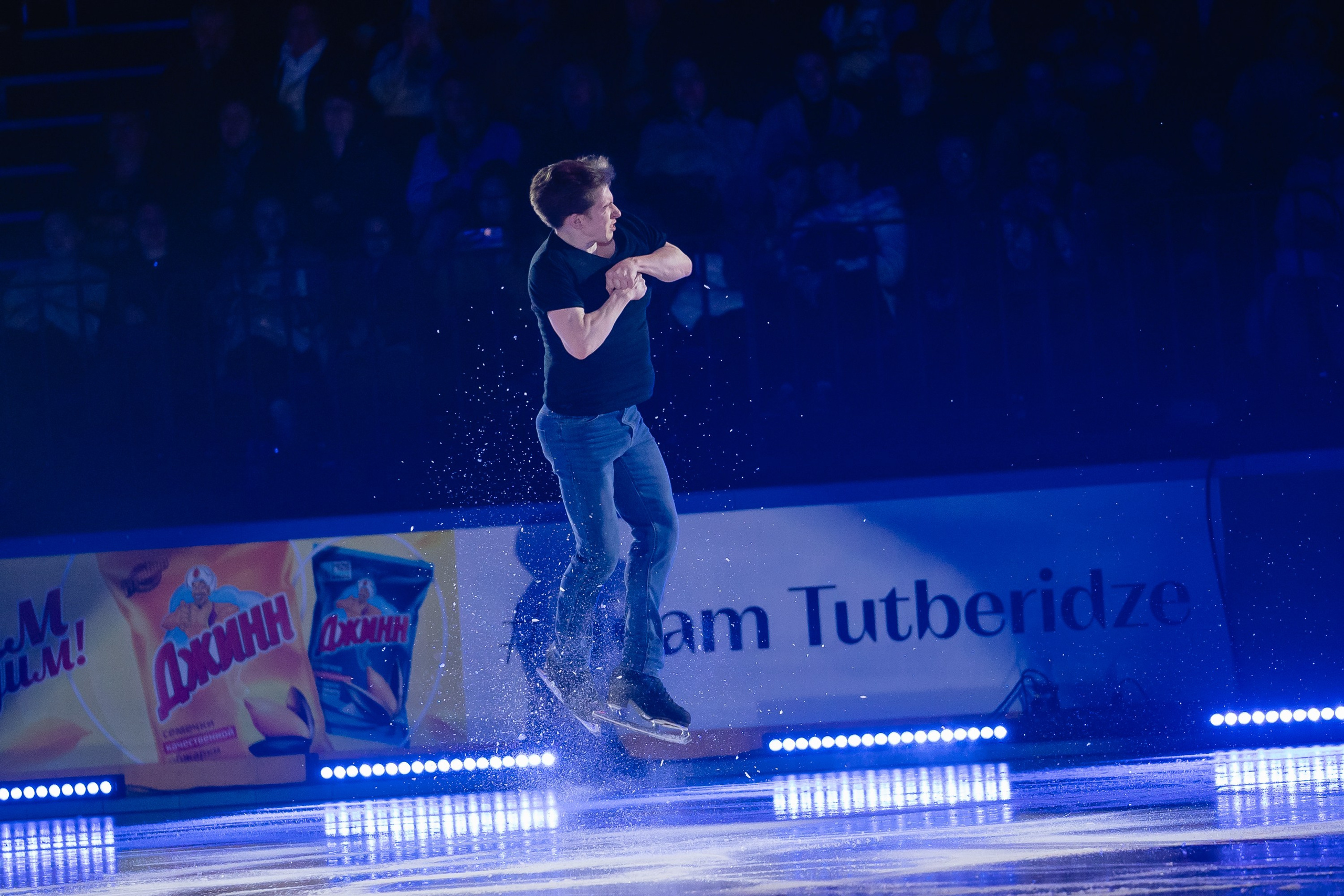 Шоу «Чемпионы на льду» в Новосибирске. Воробьева Ксения — Спортивный и танцевальный фотограф Новосибирск