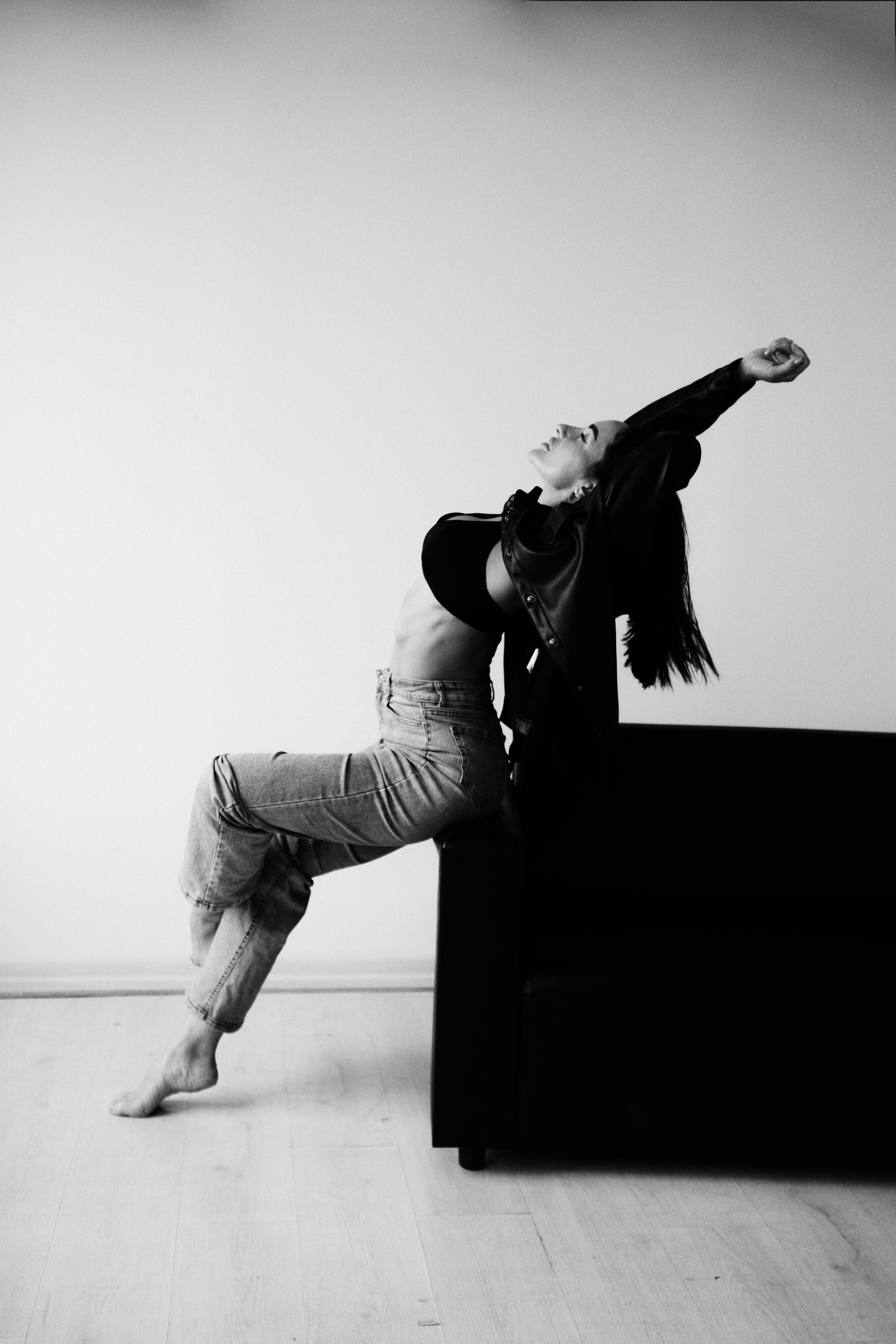 Виктория. Минималистичная фотосессия в студии. Портретный фотограф в Иванове Ольга Гуральник