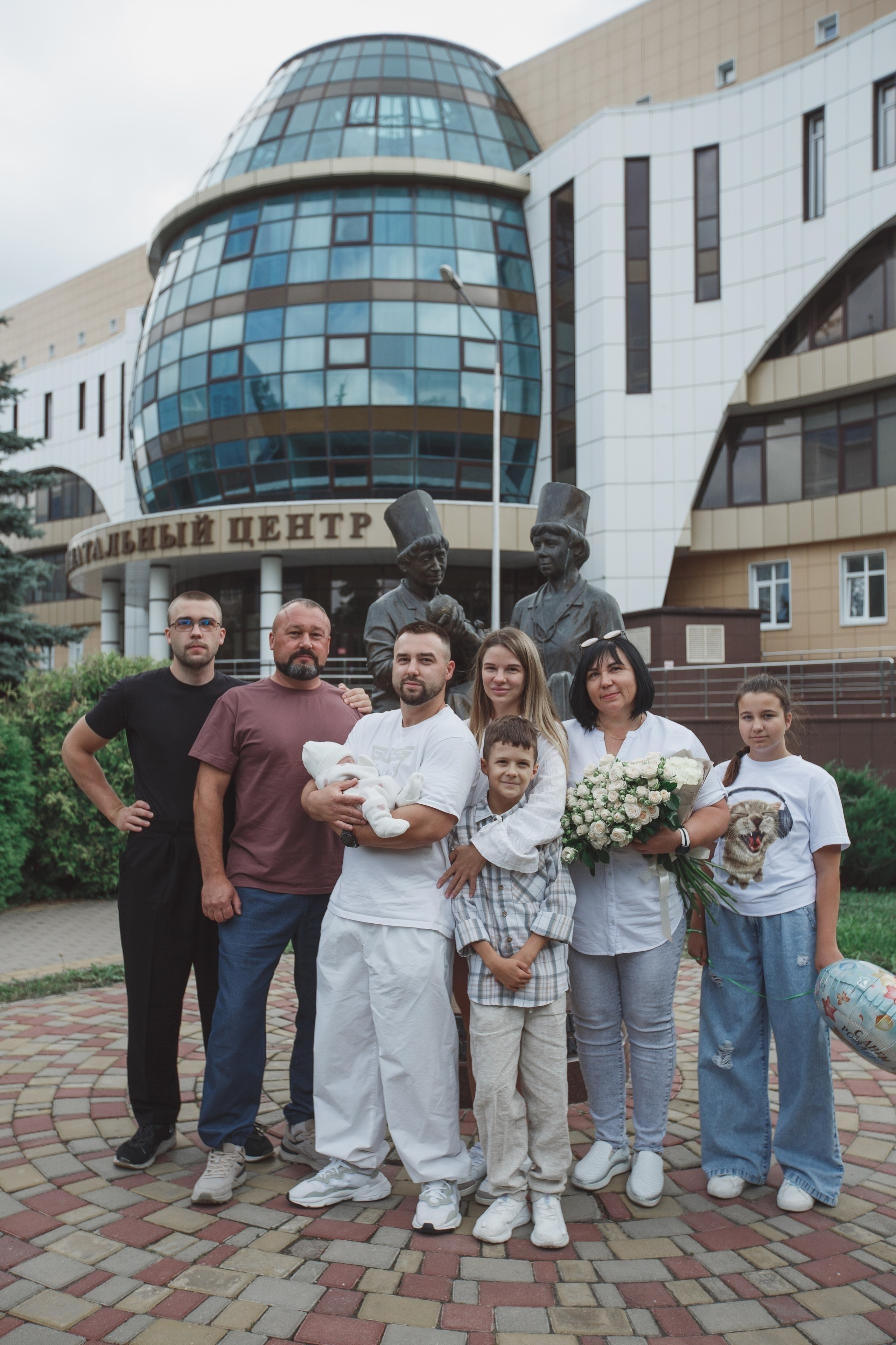 Фотограф на выписку из роддома в Белгороде. Свадебный и контент фотограф в Белгороде Ярослав Гаврилейченко