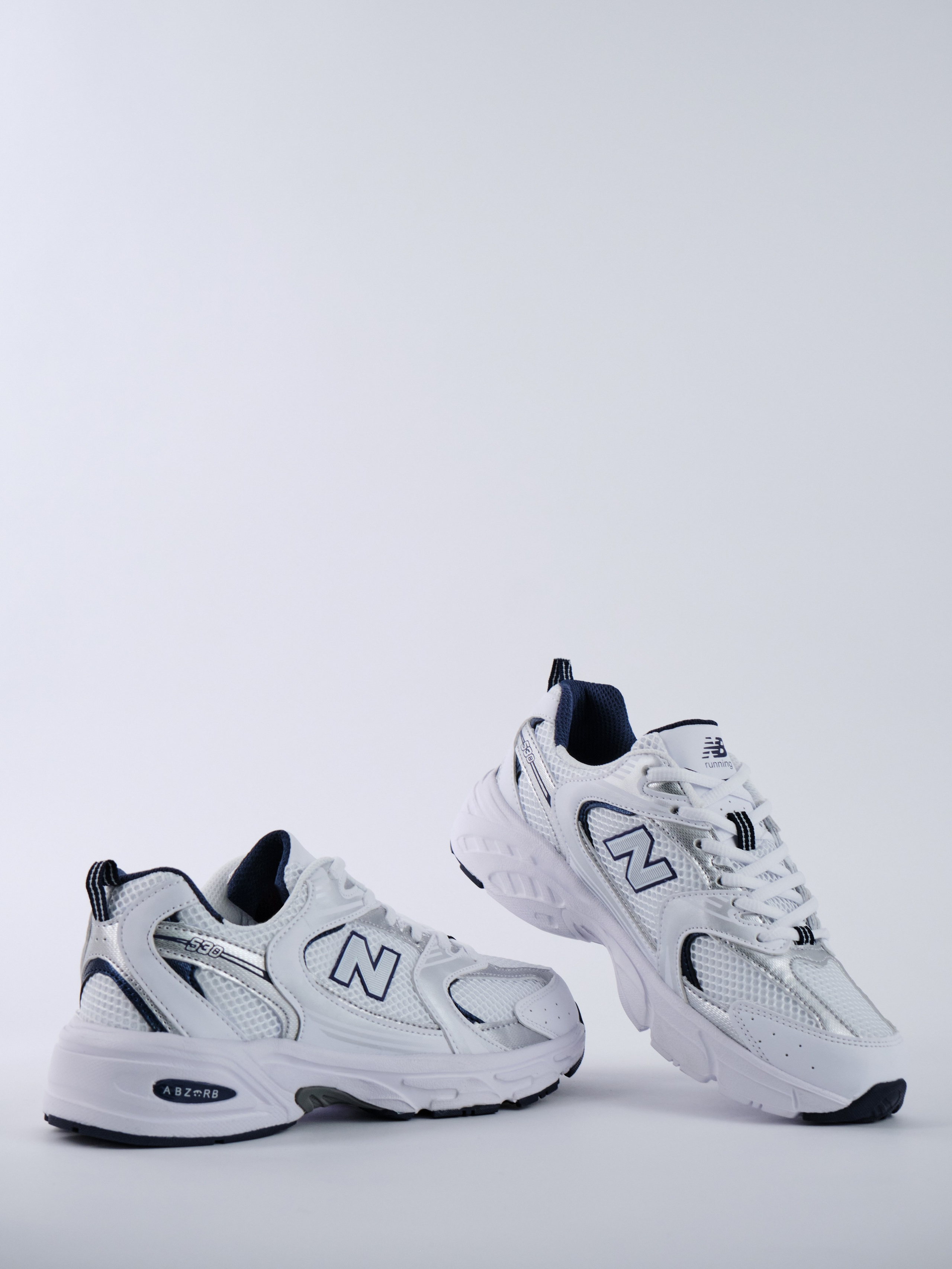 Снять каталог кроссовок