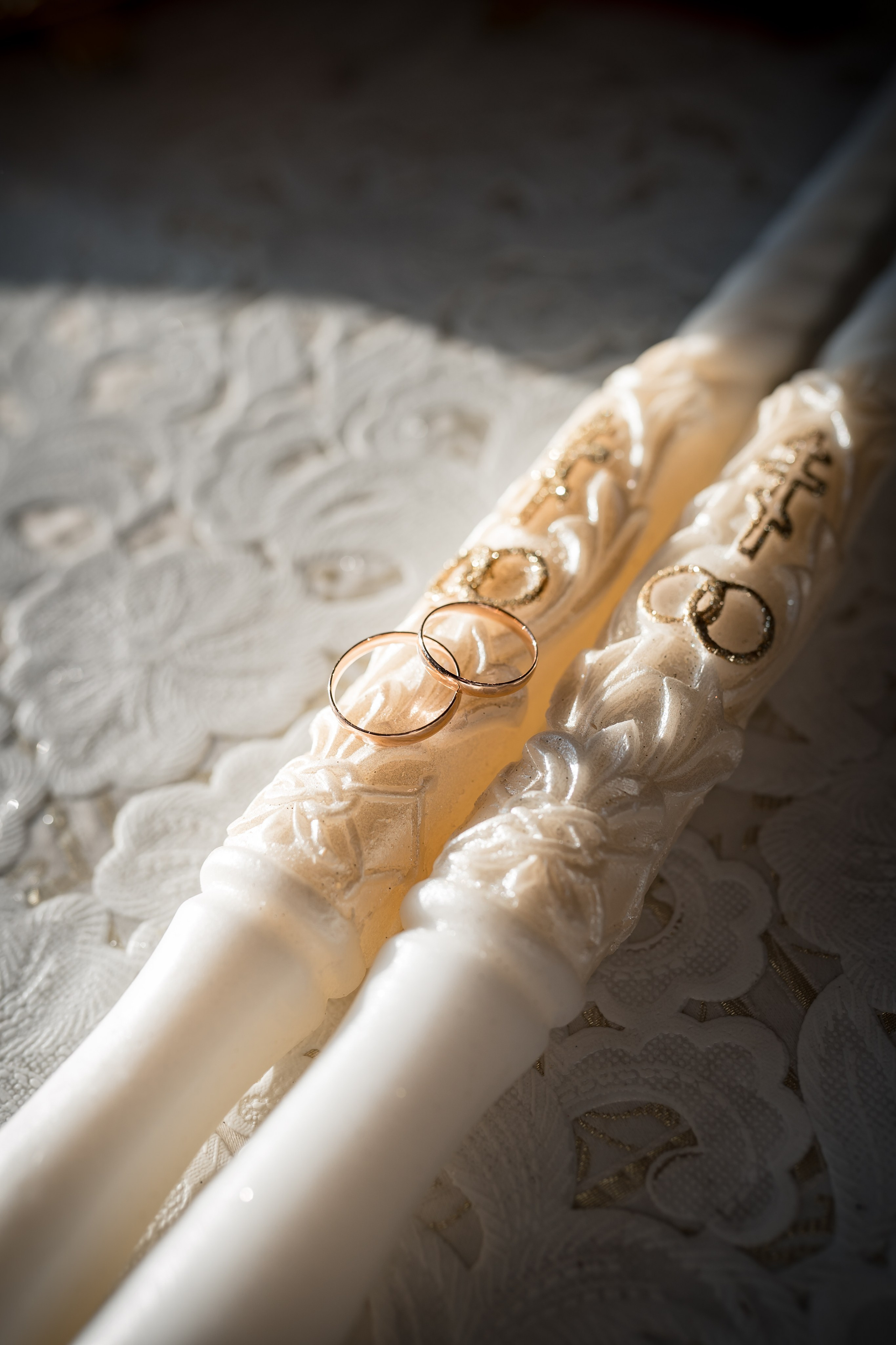 крещение венчание фотограф на венчание фотограф на крещение невеста свадьба обручальное кольцо медовый месяц православие венчание молодожены