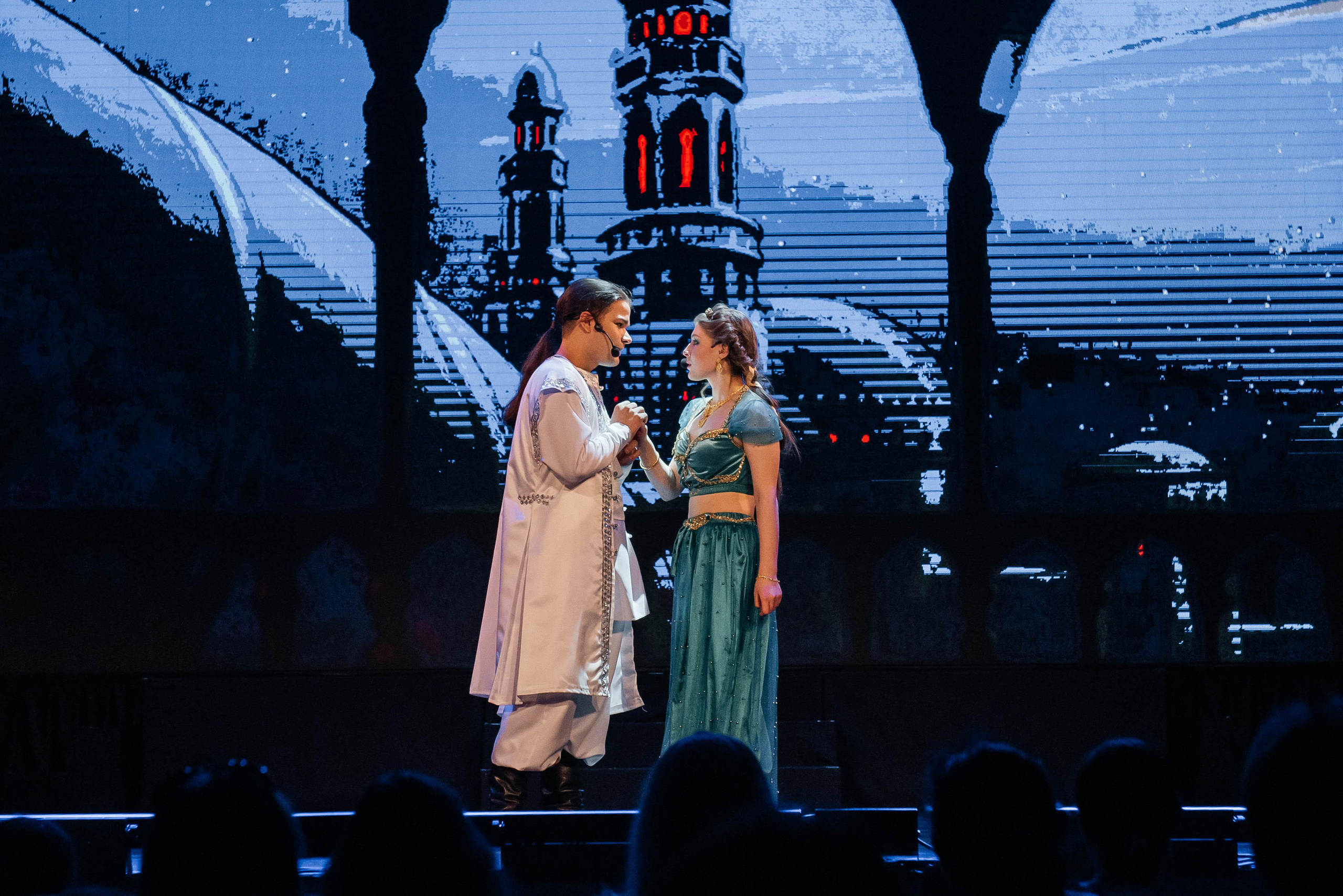 Репортажи со съёмок спектаклей концертов. Фотопортреты в Казани фотограф Олег Каракулов