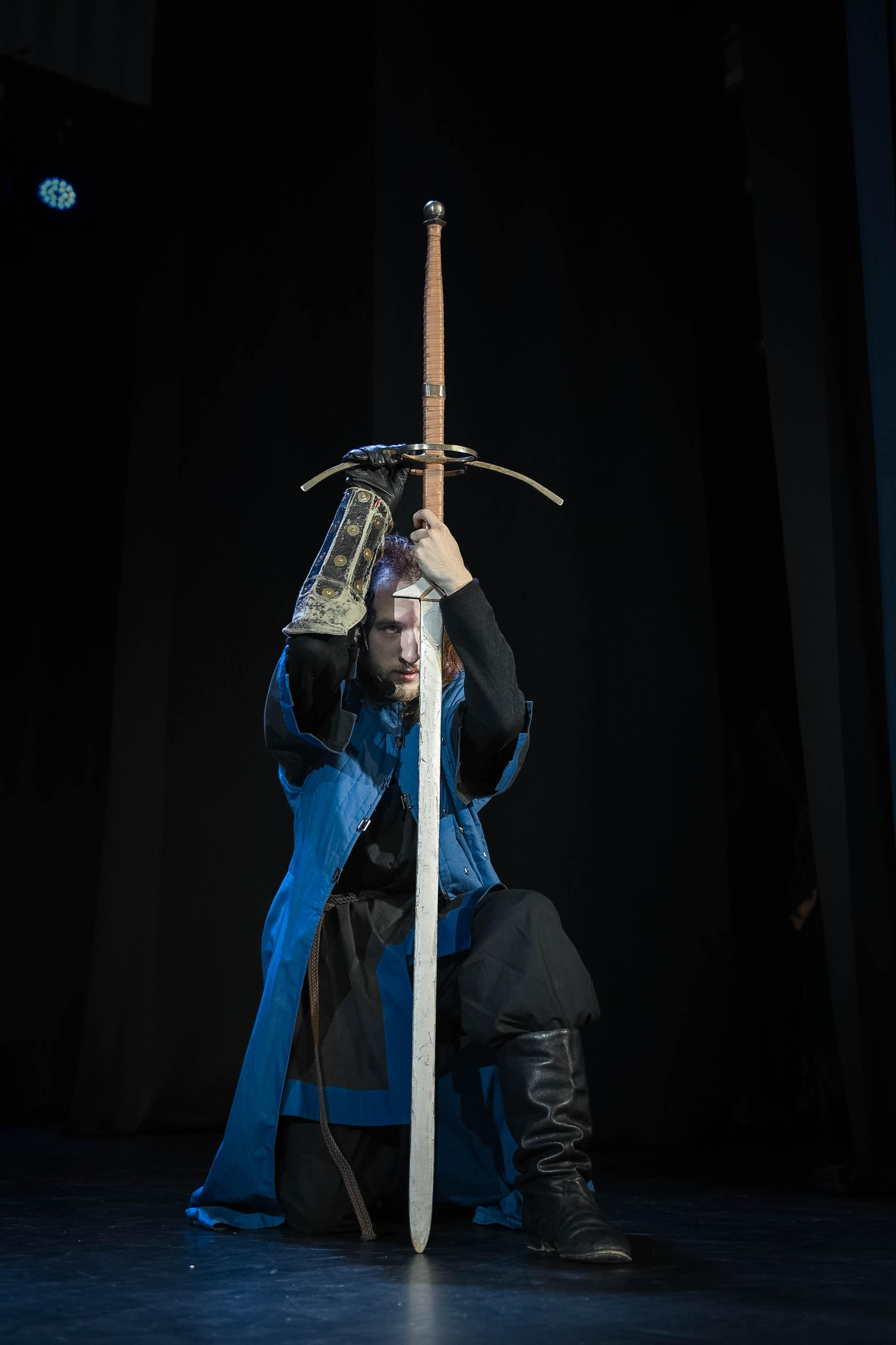 Репортажи со съёмок спектаклей концертов. Фотопортреты в Казани фотограф Олег Каракулов