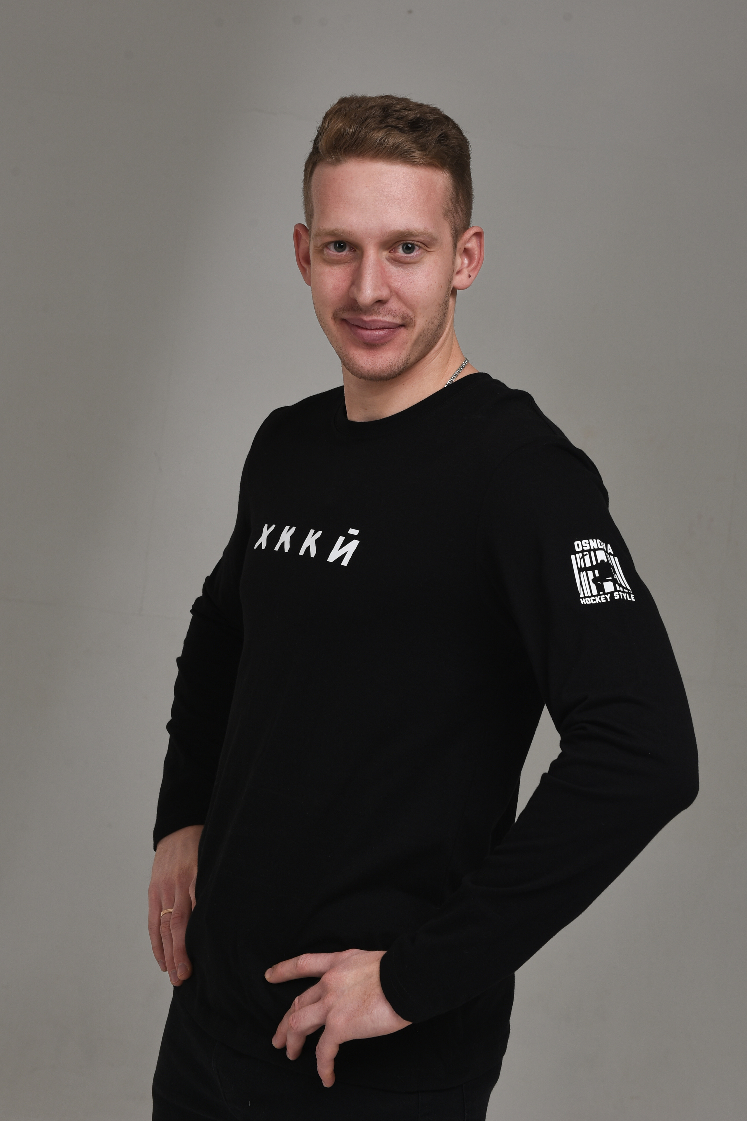 Съемки для маркетплейсов. Фотопортреты в Казани фотограф Олег Каракулов