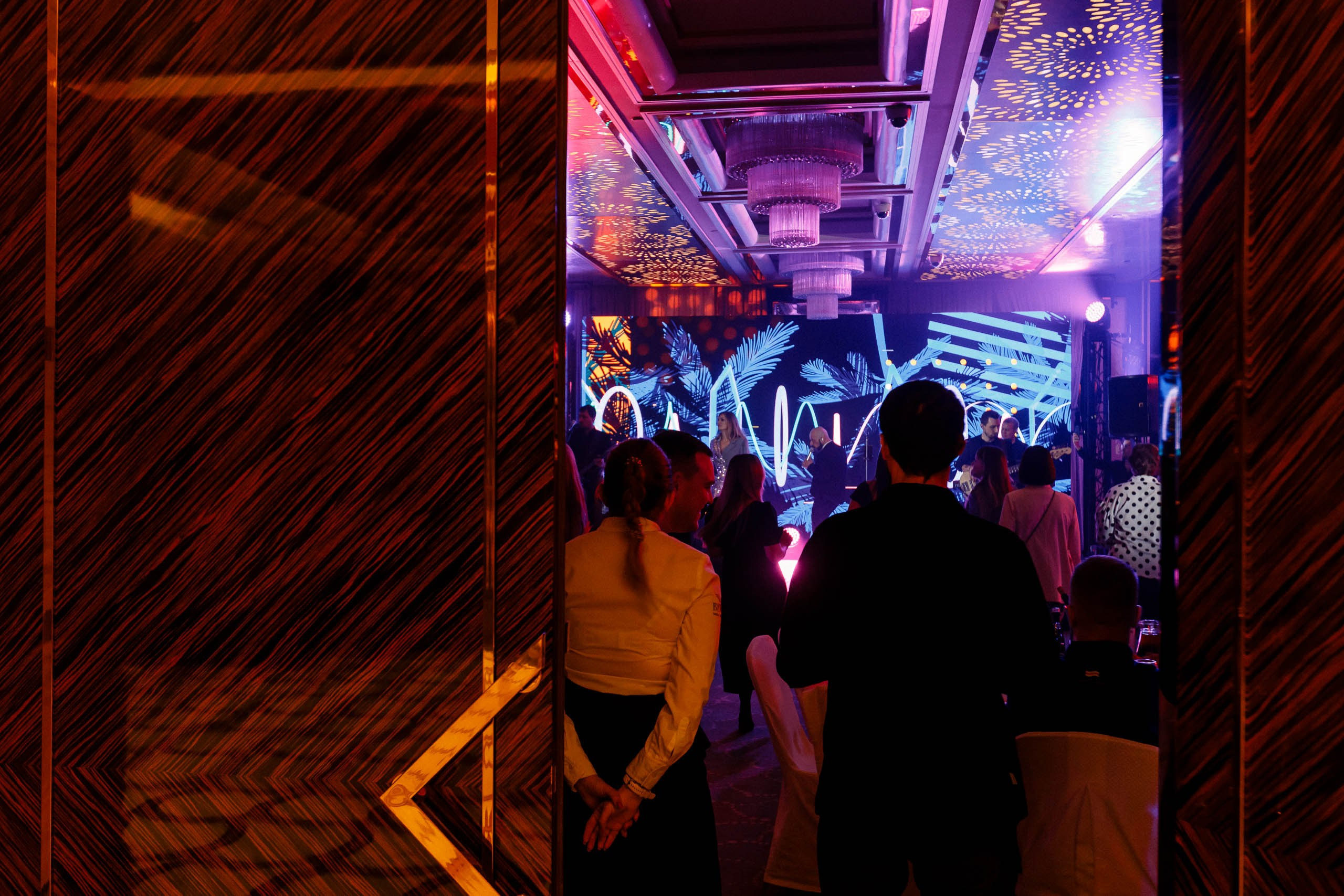 Гала-ужин в казино в Красной Поляне. Репортажный фотограф в Москве, Сочи и Санкт-Петербурге