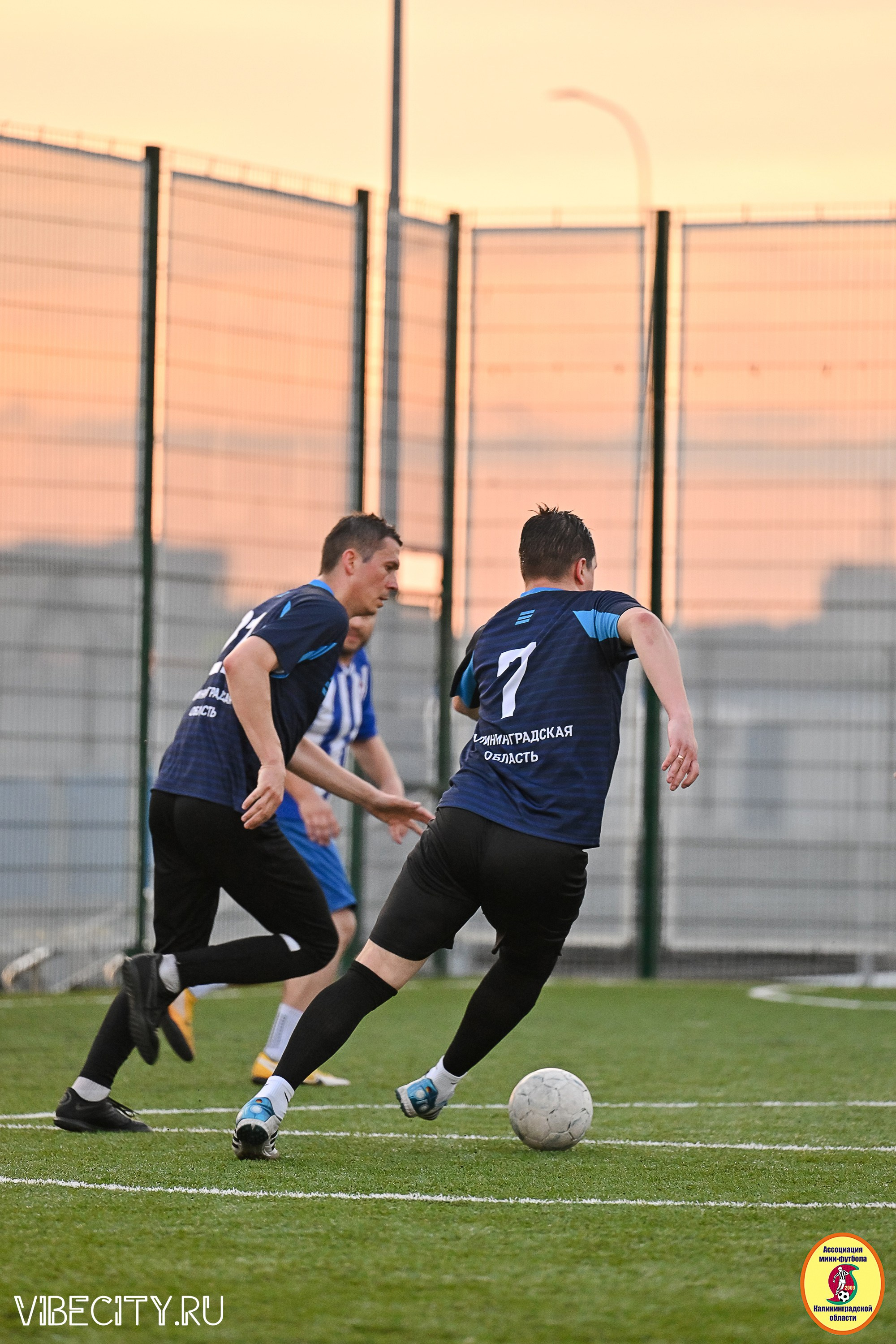 ИГРЫ МИНИ-ФУТБОЛЬНОЙ И КОРПОРАТИВНОЙ ЛИГИ. VIBECITY.RU Вайб Сити Ру Фоторепортажи Фотоотчеты Калининград