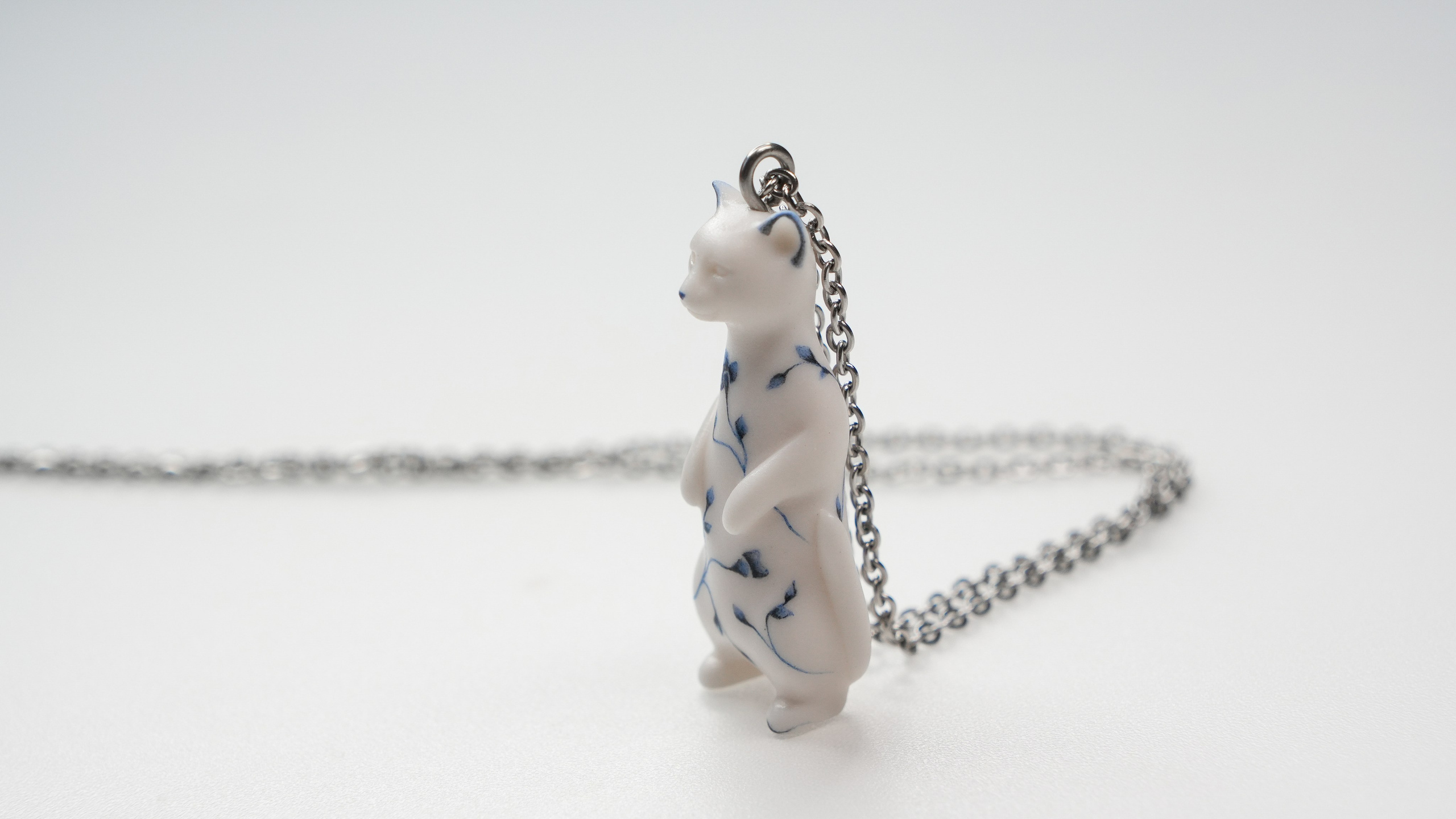 Кот с синими узорами 6 500 руб. Авторские Шарнирные куклы и украшения из фарфора Алексаны Лавринчук