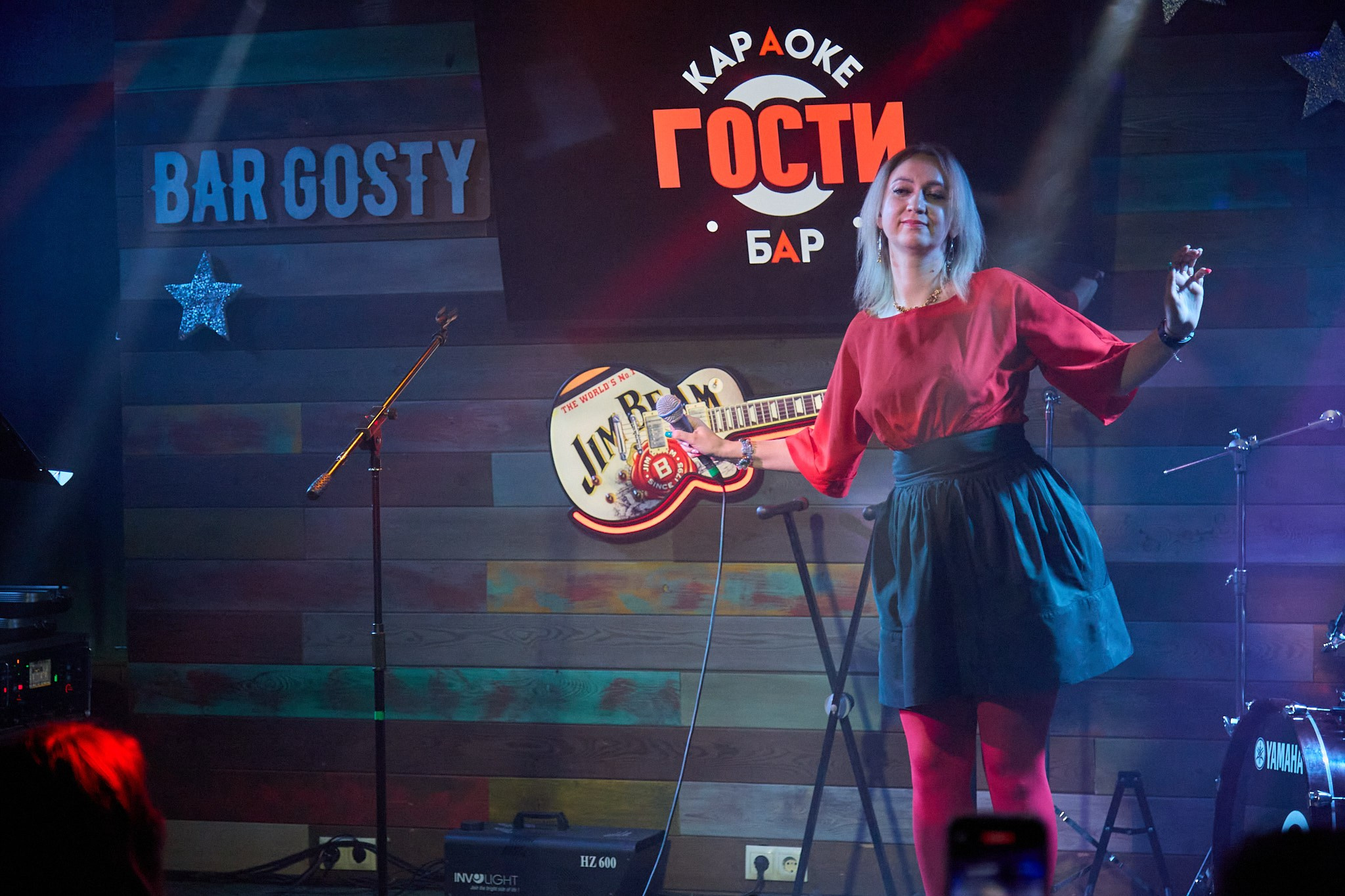 Концерт в баре «Гости». Фотограф Омск | Александр Вандеров