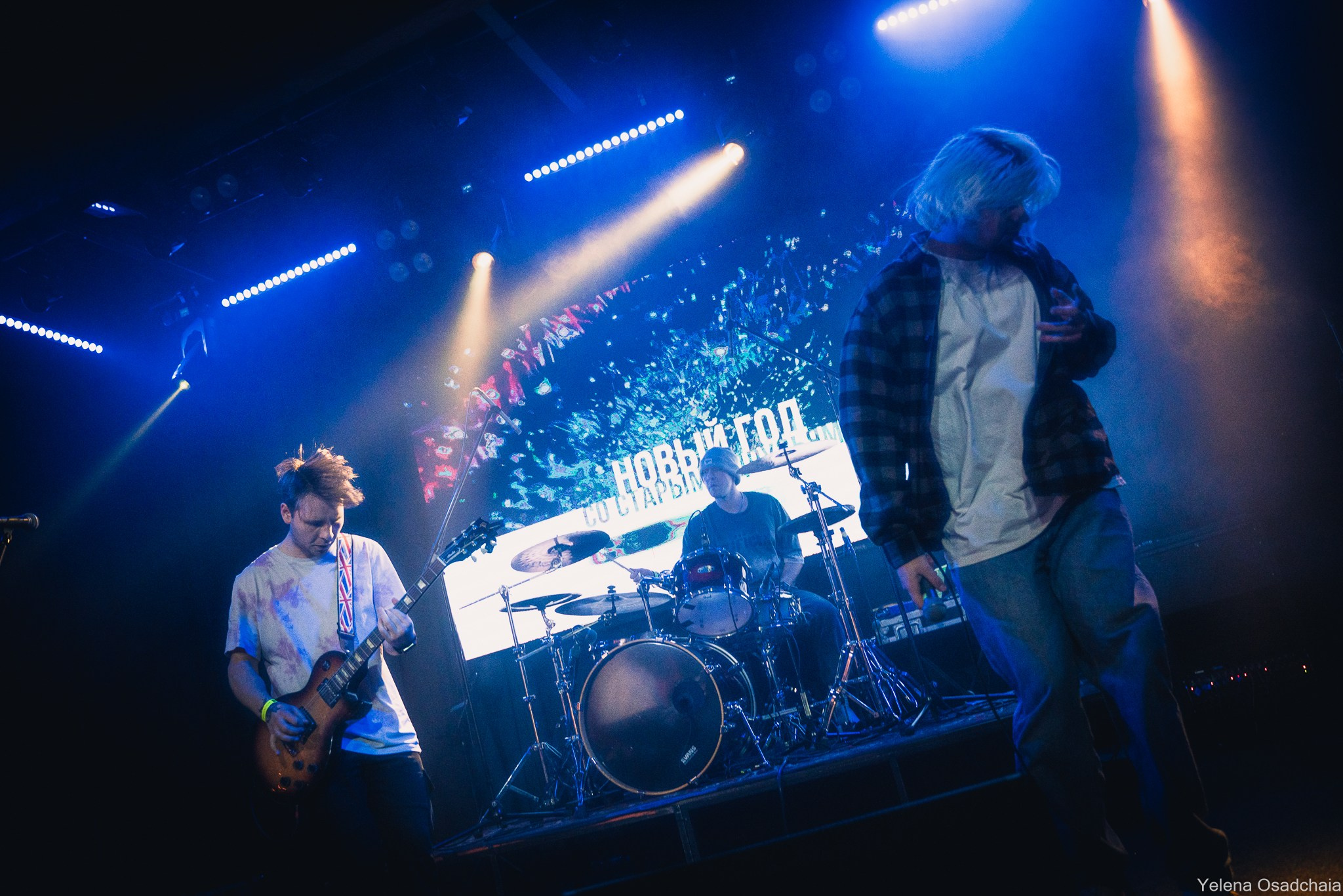 Новый год со старыми друзьями. Елена Осадчая — фотографирую музыку на сцене и в жизни