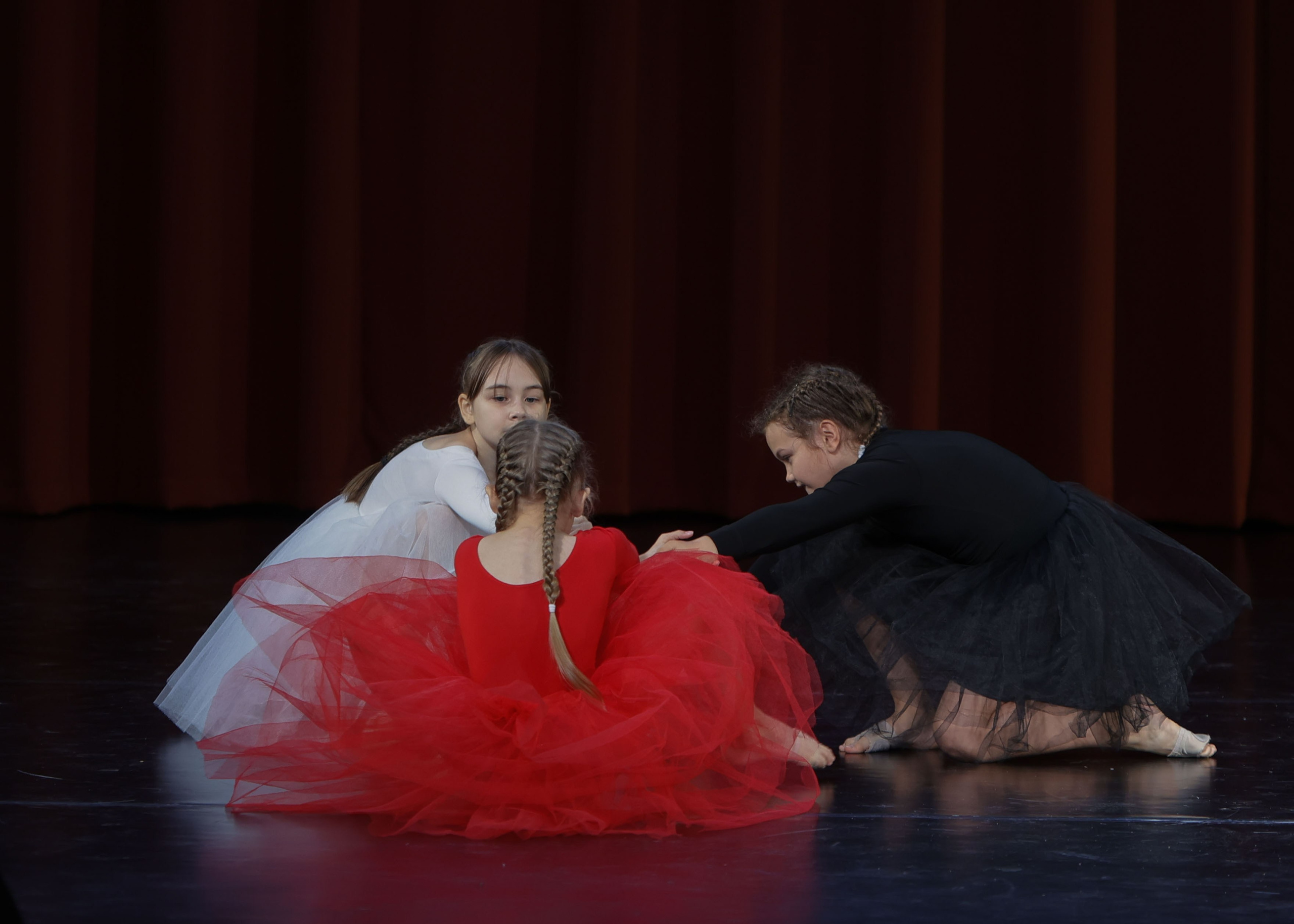 Фестиваль хореографического искусства «КУБОК ЛЕГЕНДЫ — 2025». Выпускные альбомы и школьный фотограф в Подольске, Троицке, Щербинке, Москве и Московской области