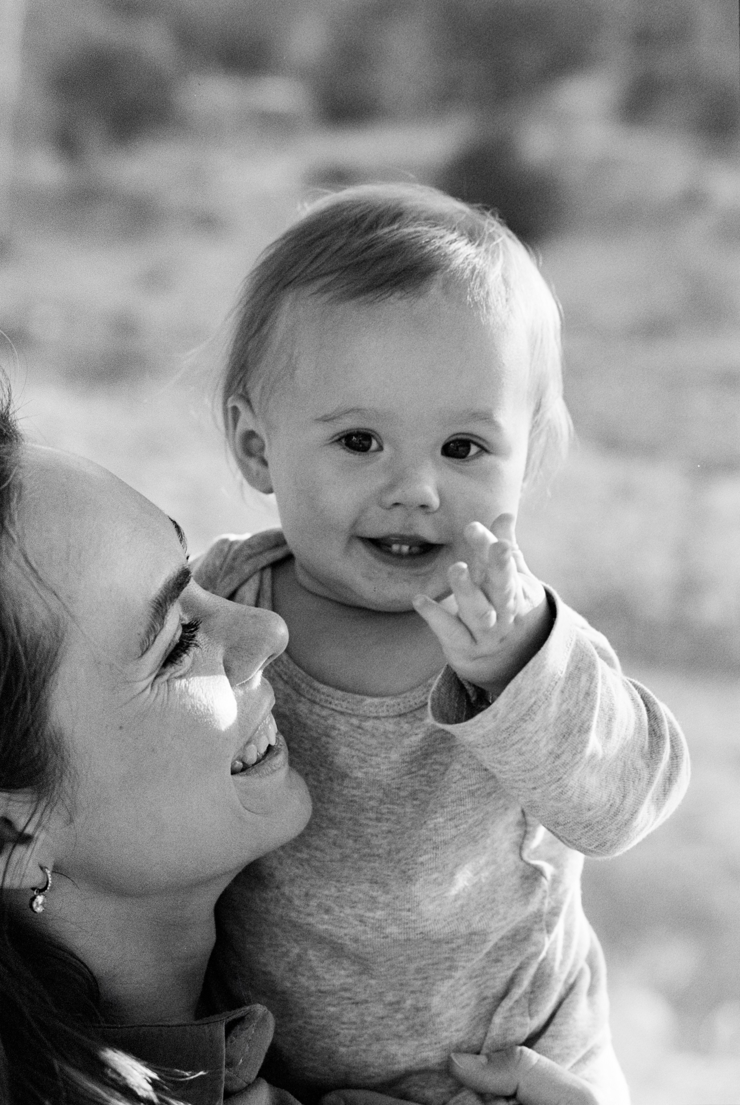 Family. Film photographer in Los Angeles Anastasiya Pankova