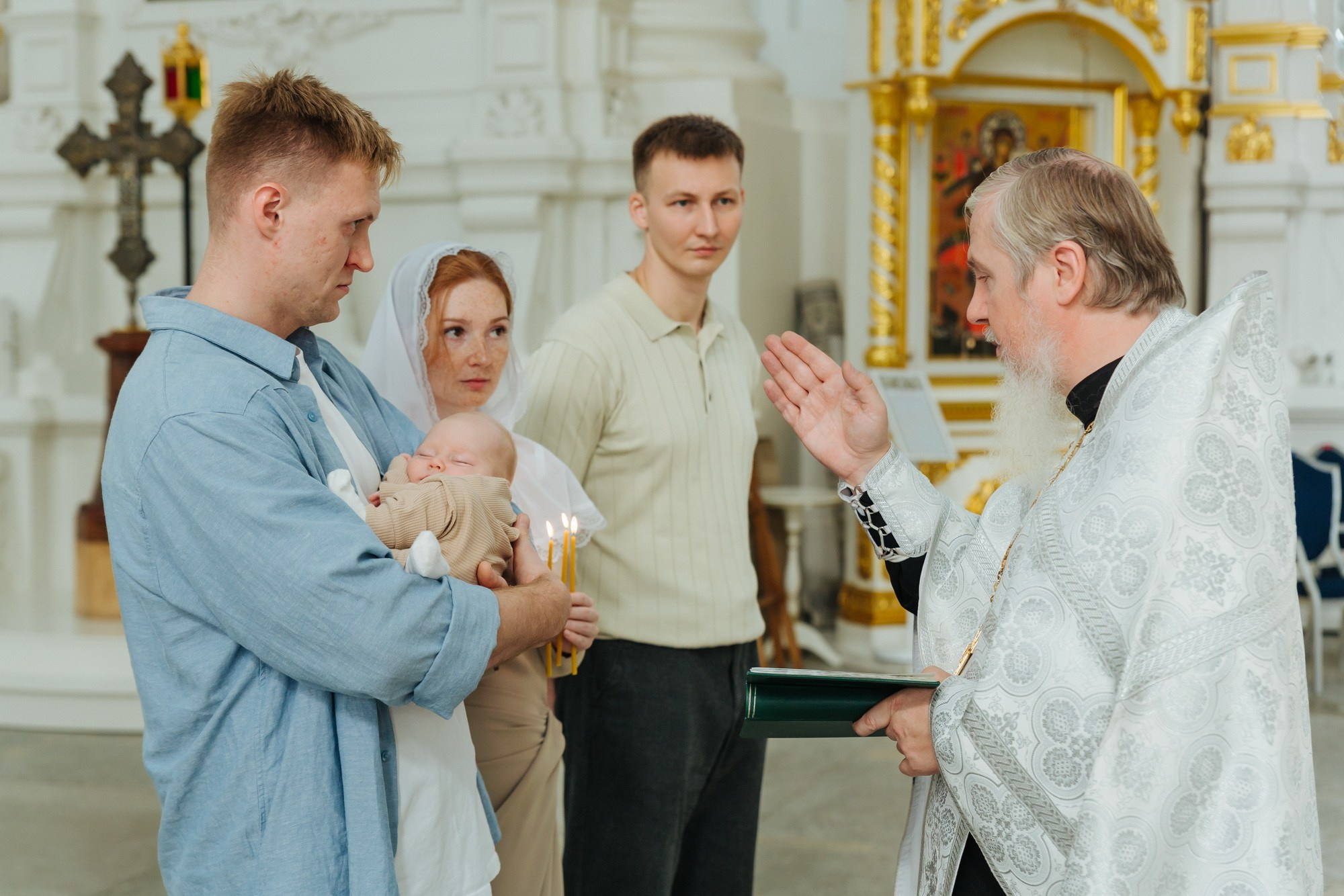 Индивидуальное крещение Смольный собор, фотограф Денис Дорфф. Фотограф крещение венчание в Петербурге! Помогает подобрать храм и посоветовал душевного батюшку в СПб