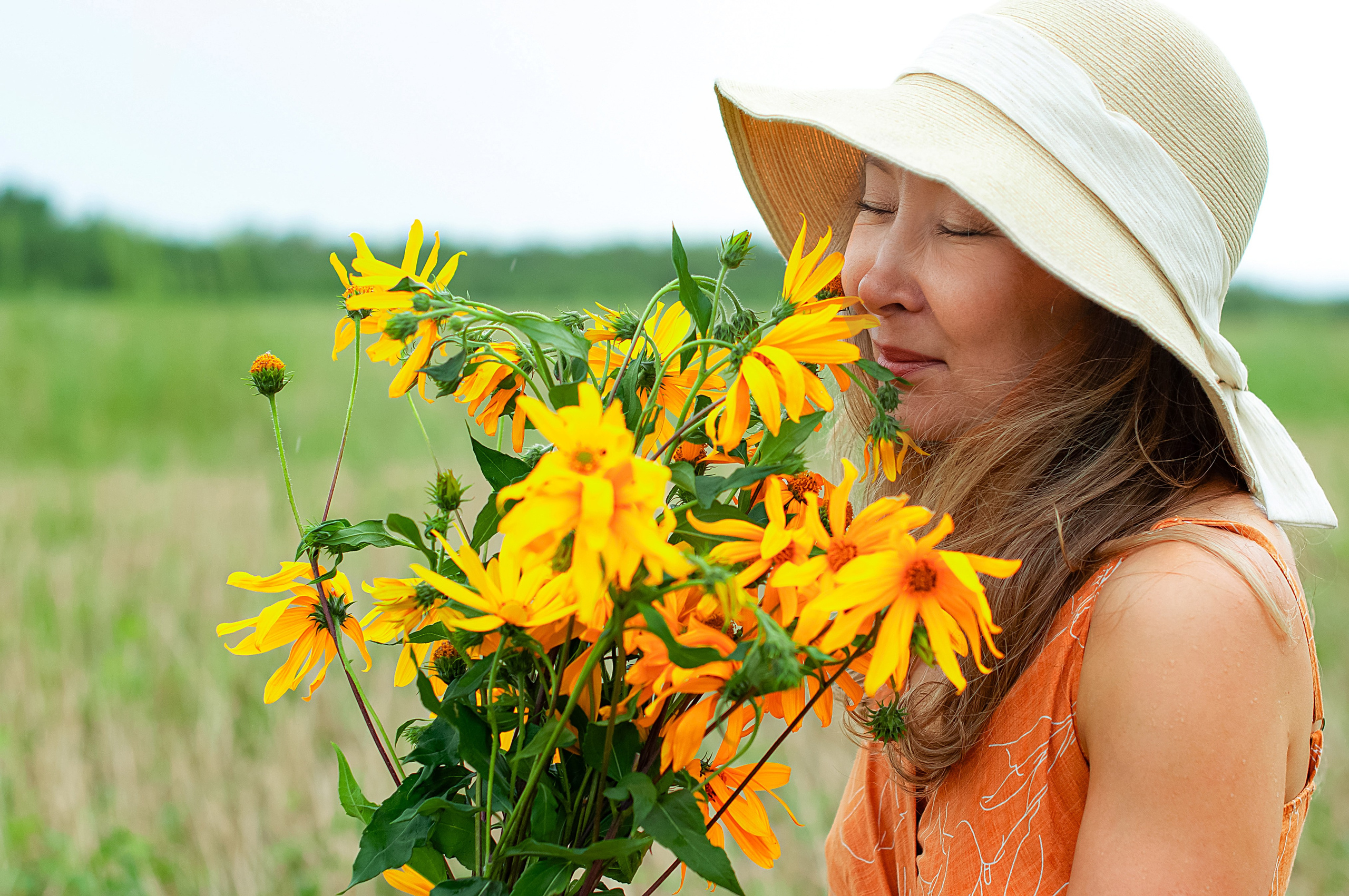 Фотосессия в поле с Вероникой. Фотограф в Хабаровске