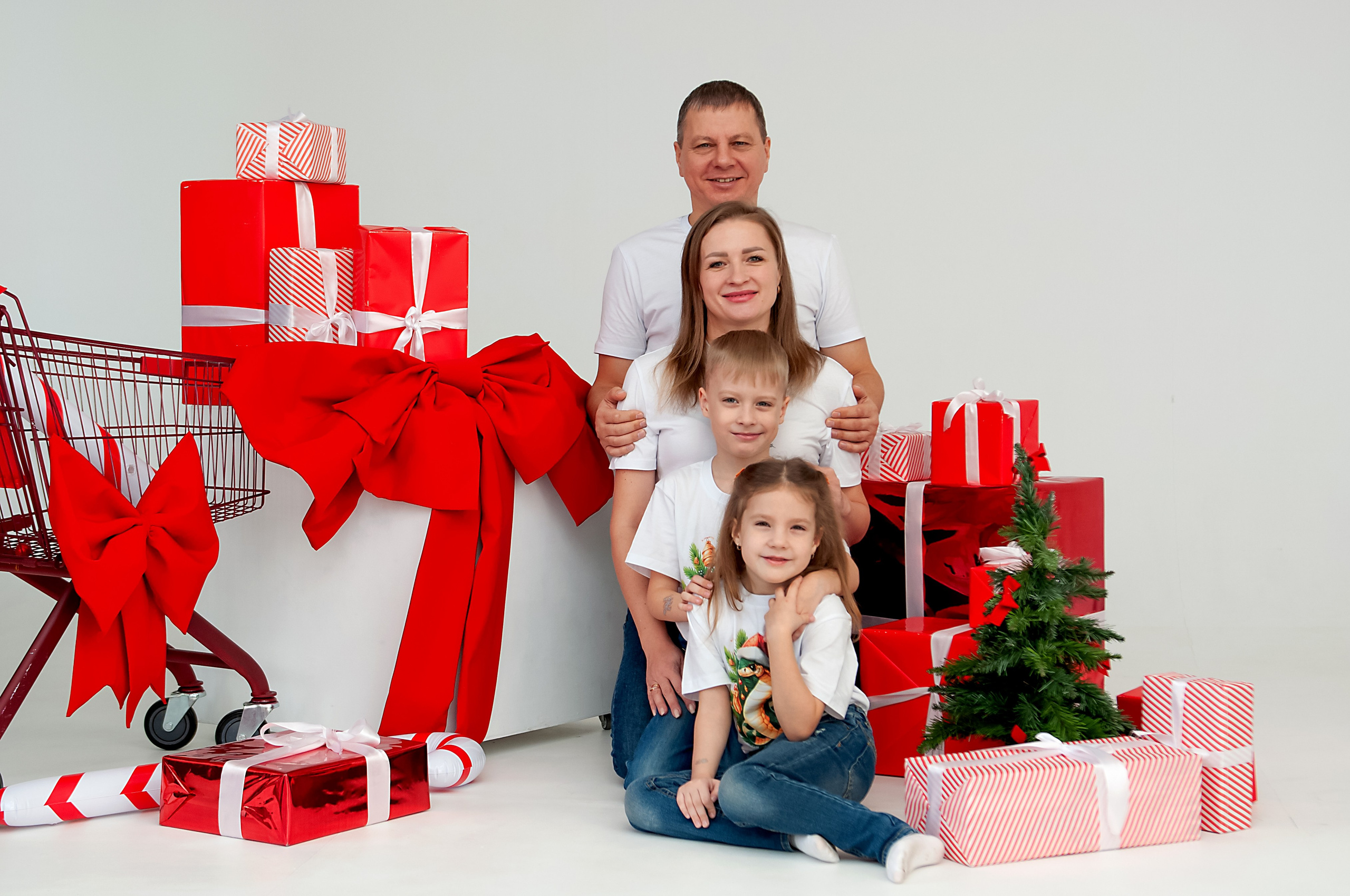 Новогодняя фотосессия для семьи Смазновых. Фотограф в Хабаровске