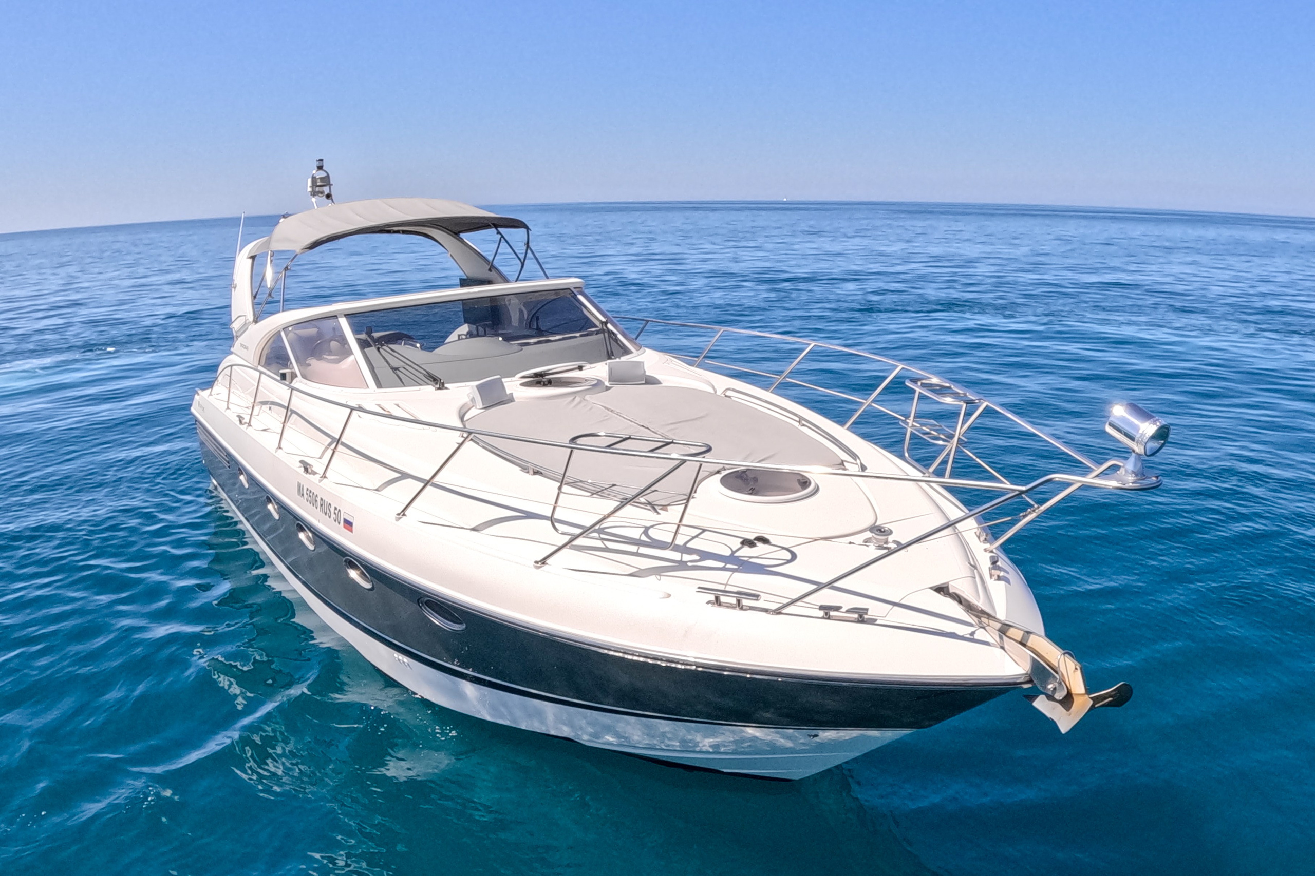 Катер Миура Аренда Яхты в Сочи Яхтанаморе YACHTNAMORE YACHTANAMORE