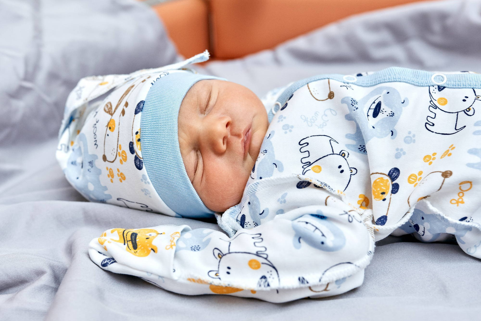 Фотограф на выписку в Москве, заказать услуги фотосъёмки — Цены и стоимость услуг профессионального фотографа для фотосессии выписки