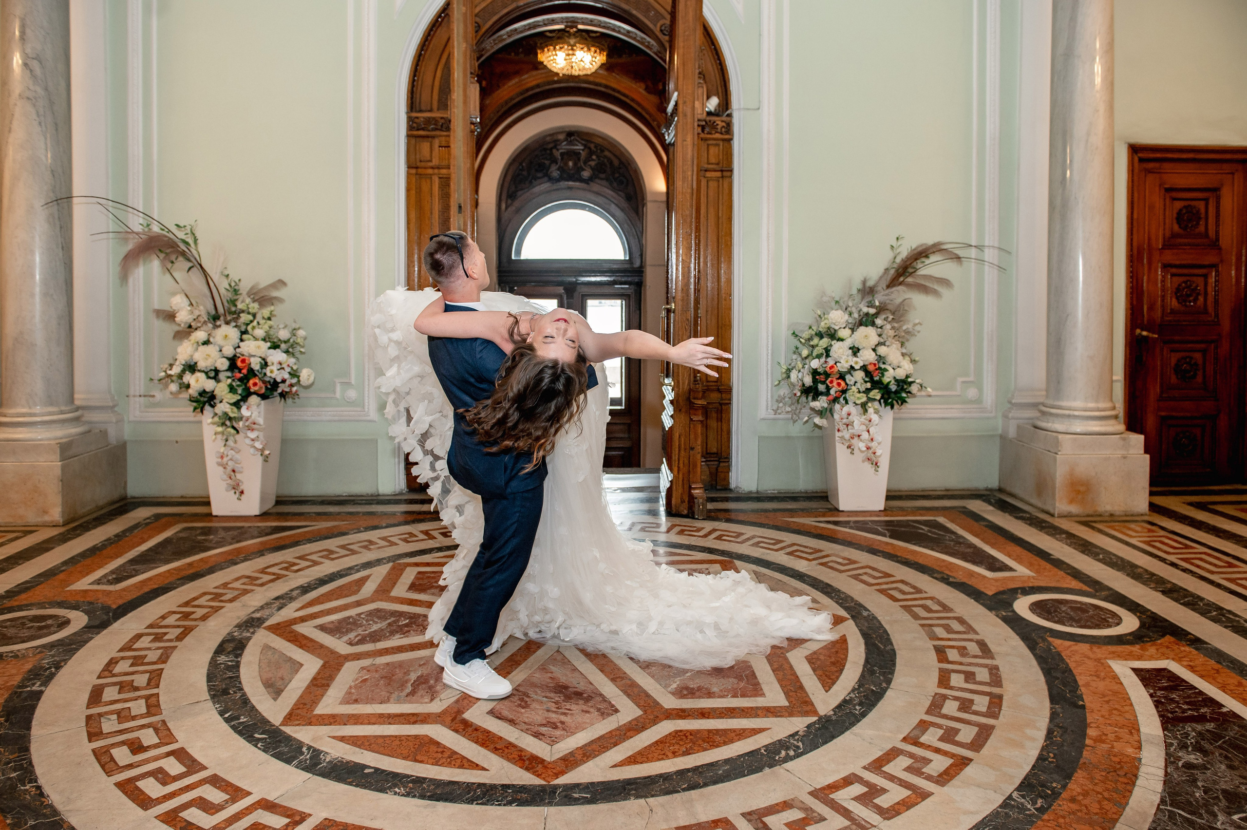 Зажигательная и динамичная свадебная фотосессия Анастасии и Максима. Портретный, семейный и свадебный фотограф в Санкт-Петербурге и в Пушкине Ширяев Денис